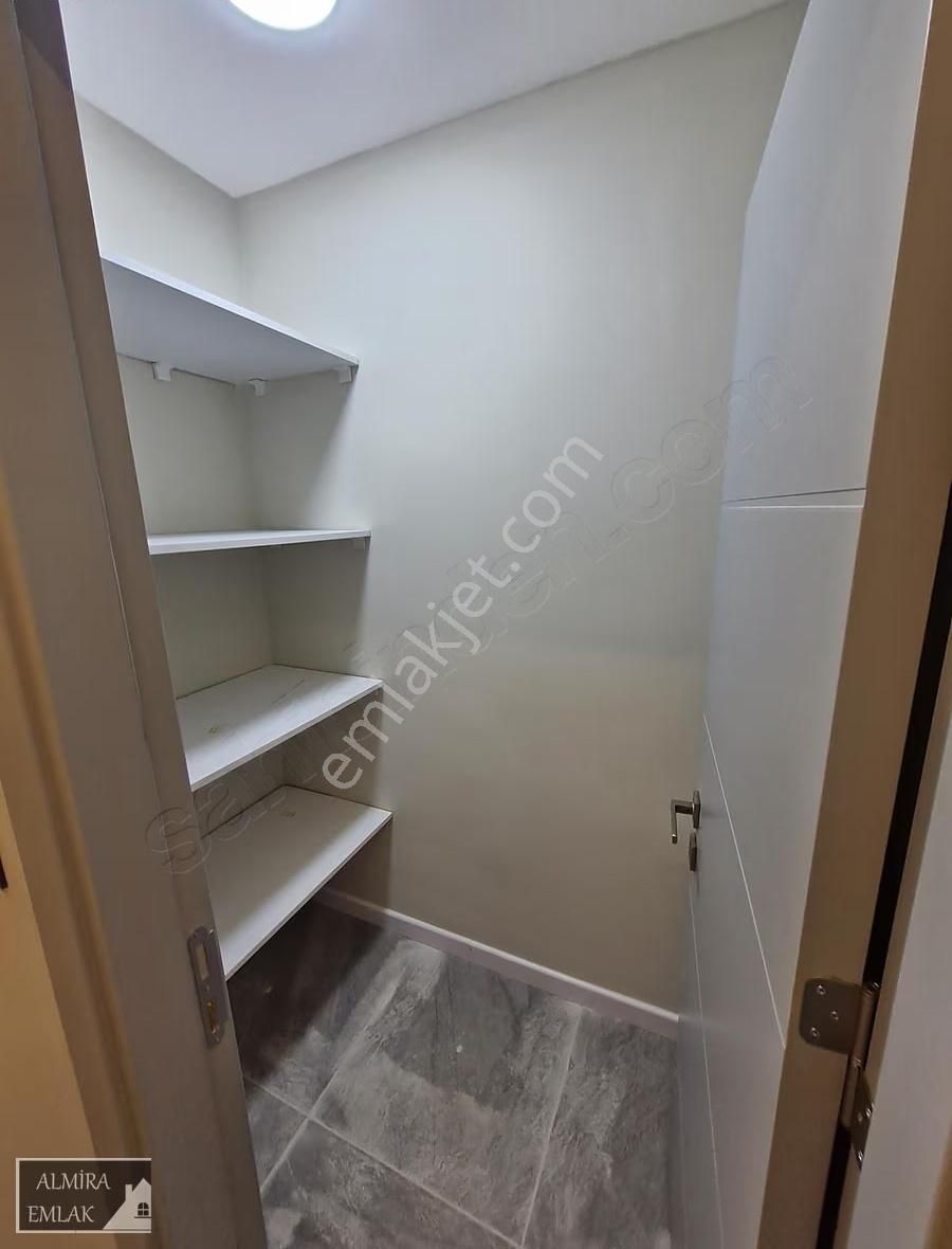 Göztepede Cad, Yakını 3+1 140m2 Lüks Dekorlu D.gazlı - Görsel 12