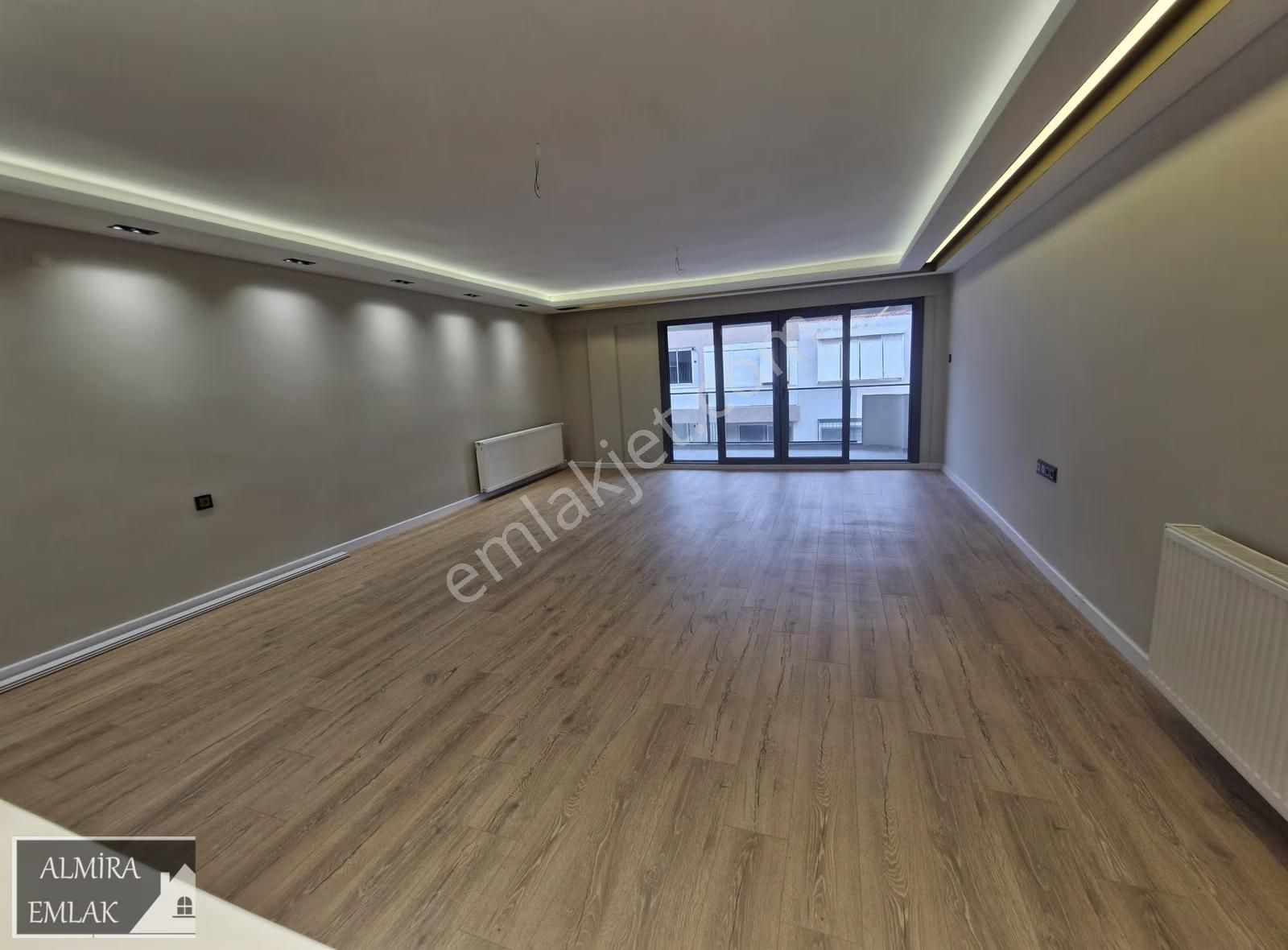 Göztepede Cad, Yakını 3+1 140m2 Lüks Dekorlu D.gazlı - Görsel 19