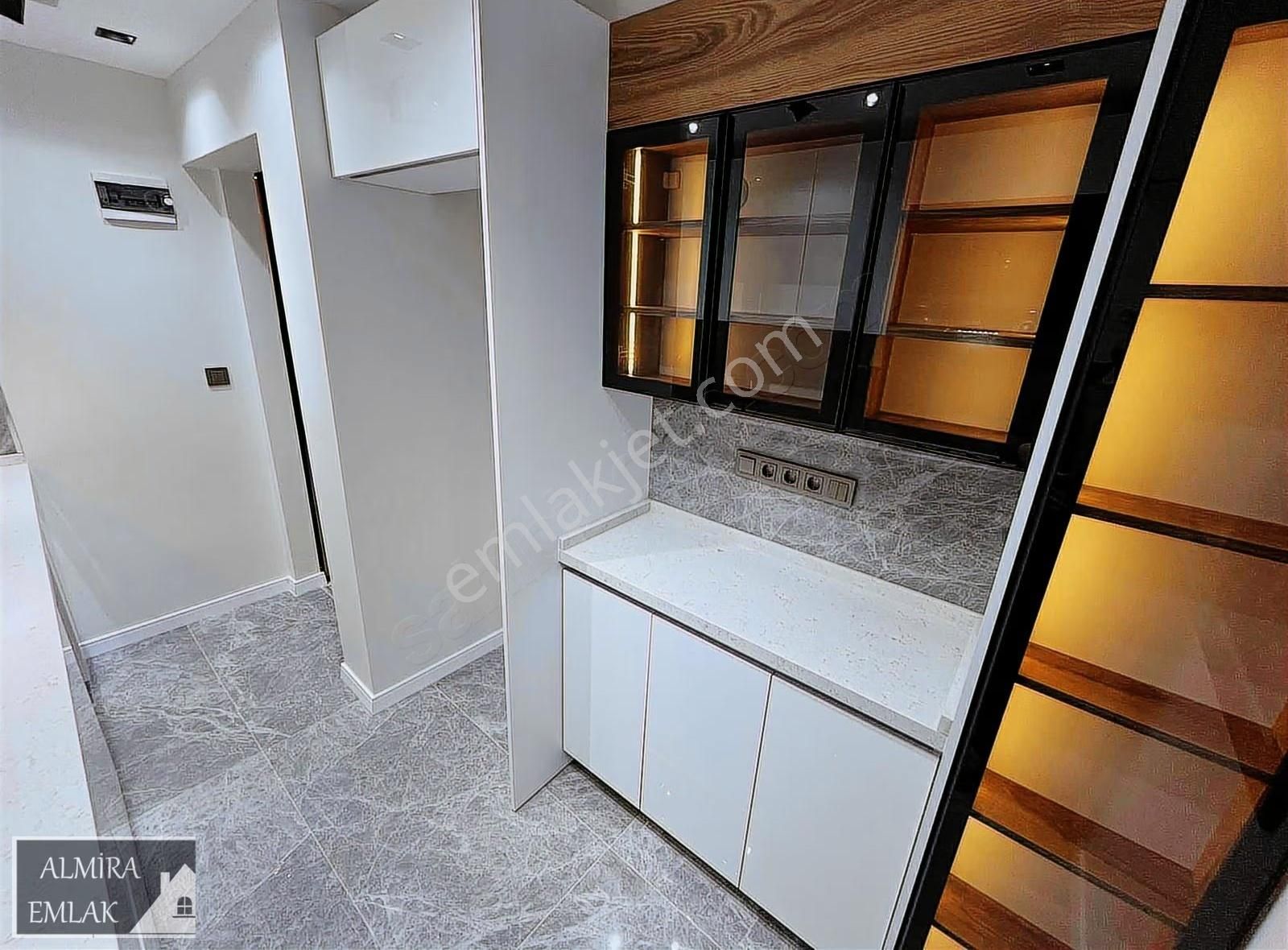 Hatayda İnönü Cad. Arka Sokağı 3+1 3 Cephe Full Bakımlı D.gazlı - Görsel 10