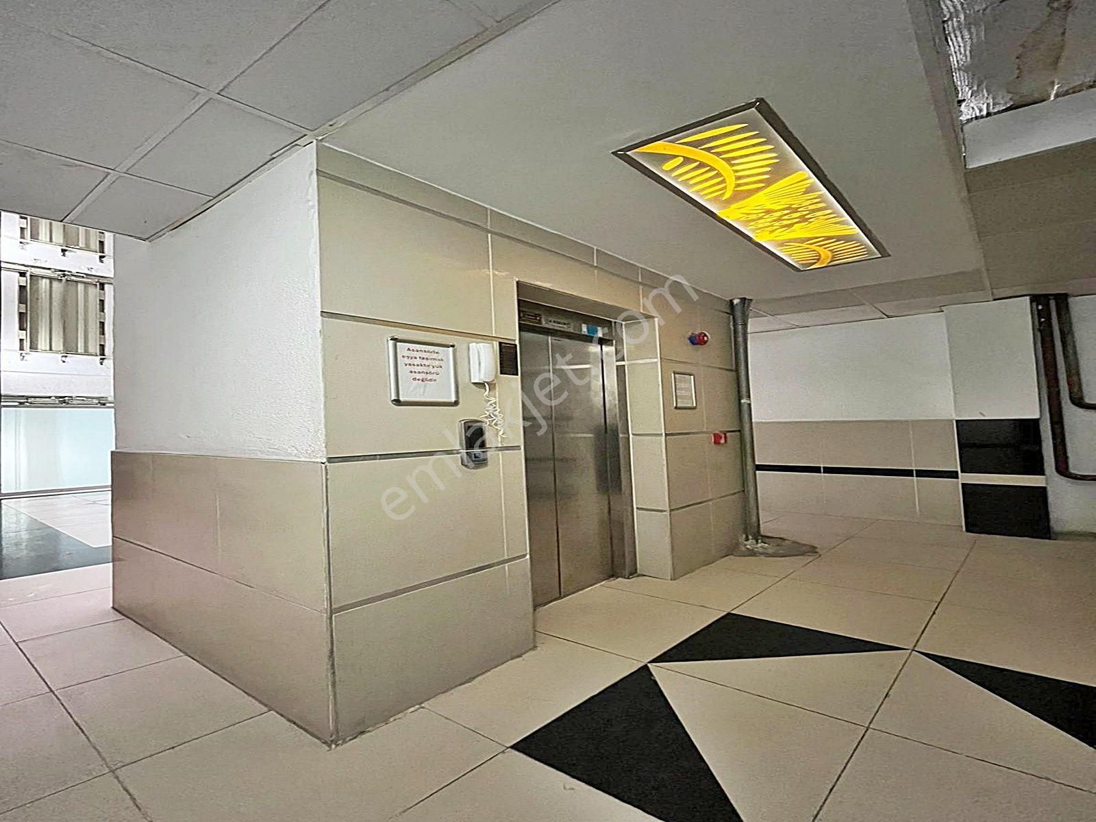 Esenyurt Meydana Yürüme Mesafesinde Aktif Asansörlü 2+1 Geniş Daire !!! - Görsel 25