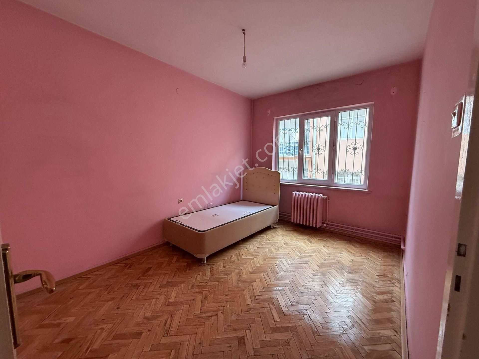 Bilgen Vatan'dan Pınarbaşı Osmanlı Pazar Yakını 1. Kat 3+1 Hem Yatırıma Hem Oturuma Uygun Satılık - Görsel 17