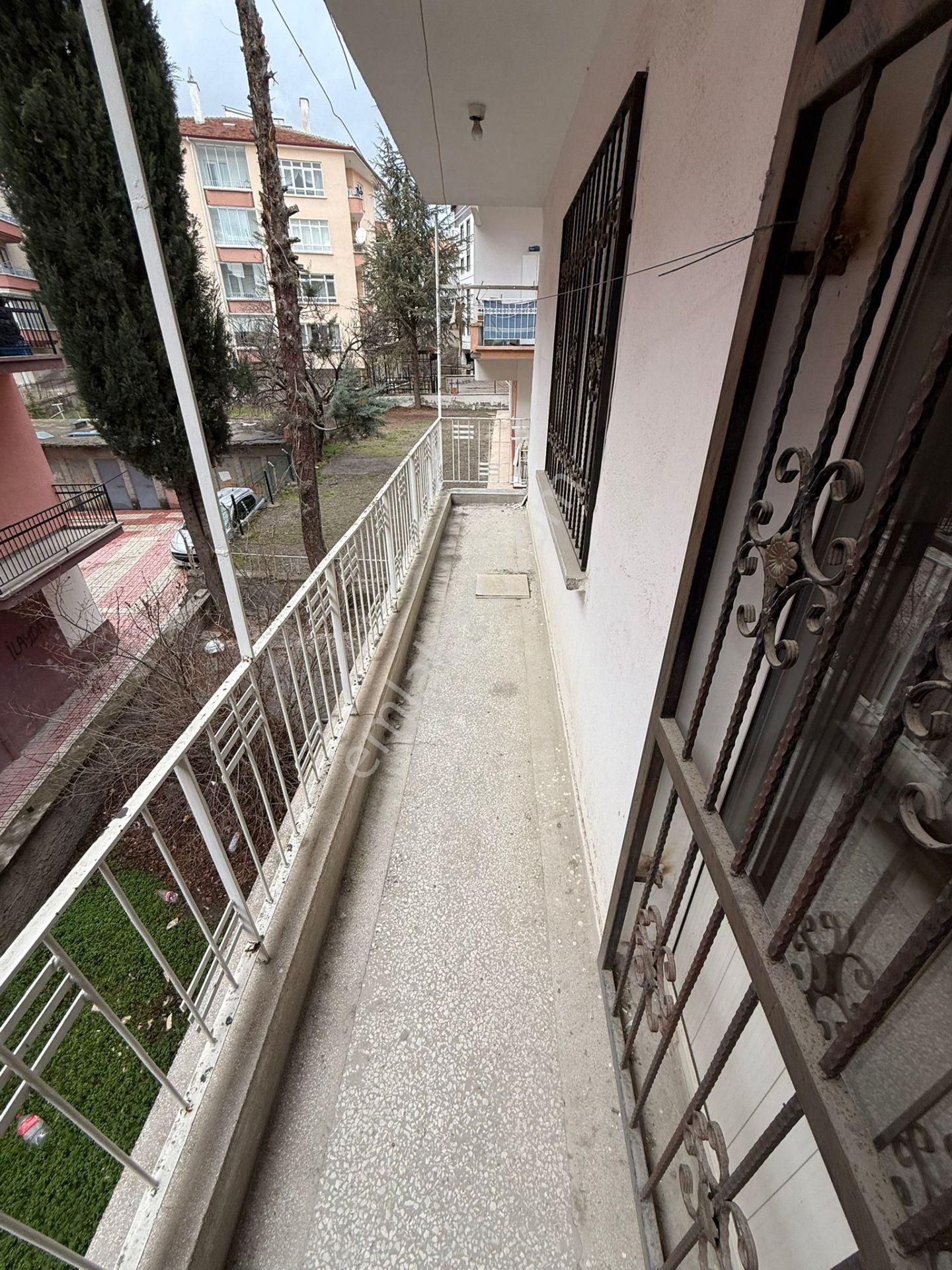 Bilgen Vatan'dan Pınarbaşı Osmanlı Pazar Yakını 1. Kat 3+1 Hem Yatırıma Hem Oturuma Uygun Satılık - Görsel 8