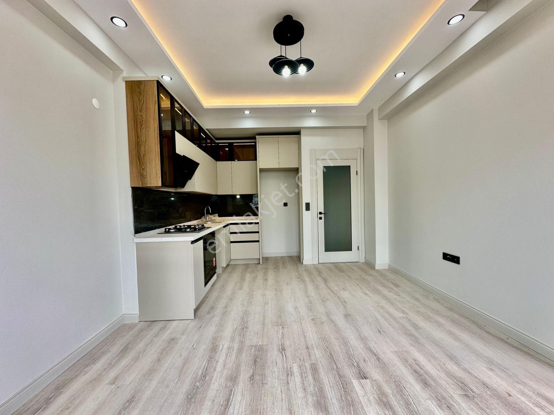 ꧁akçay Ay Emlaktan꧂güre'de Lüks Sitede Bahçe Kullanımlı Müstakil Tadında Satılık 2+1 Şık Daire - Görsel 5