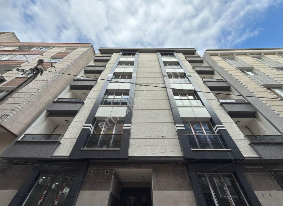 Salih Emlak 'tan Güney Cephe 2+1 Kredili 5.kat Daire