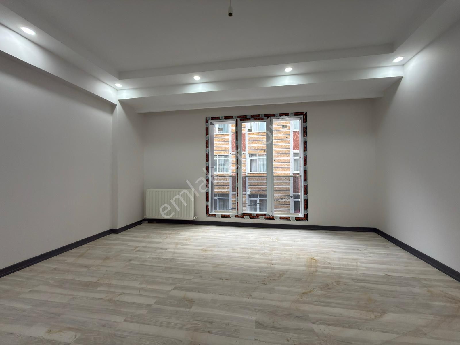 Salih Emlak 'tan Güney Cephe 2+1 Kredili 5.kat Daire - Görsel 3