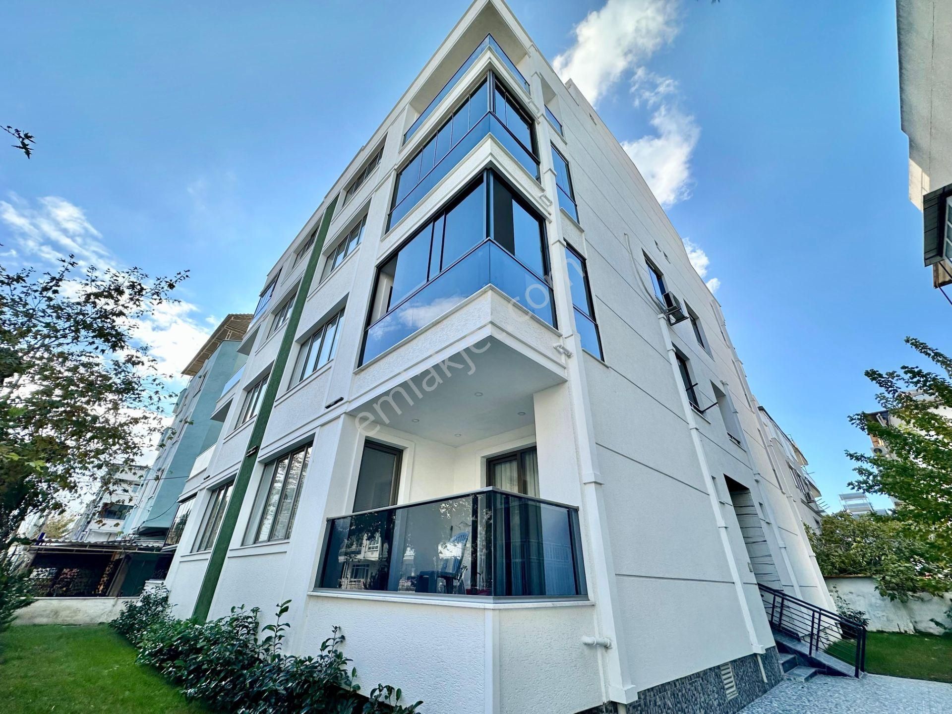 ꧁ay Emlaktan꧂akçay Kordonda Arakat Denize 50 Metre Kazdağları Eteklerinde Satılık 1+1 Lüx Daire