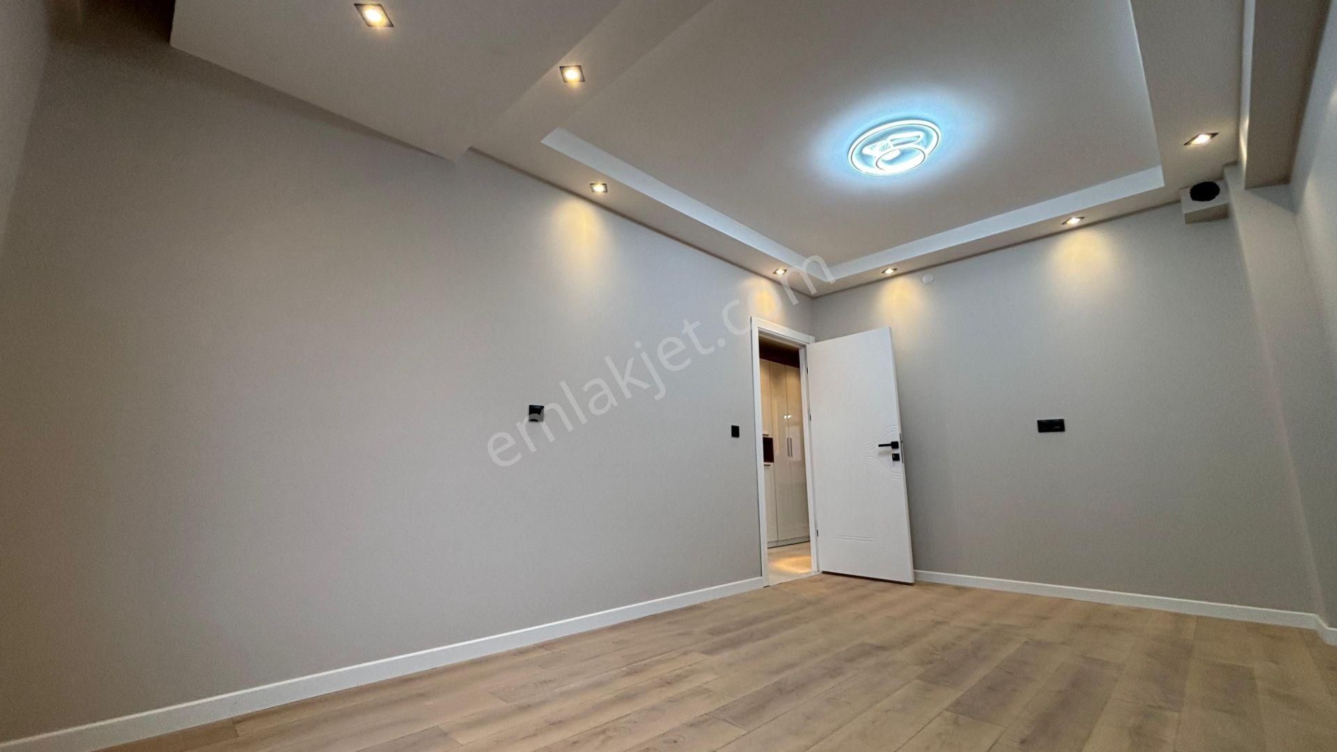 Recep Ümit Emlak'tan Çamlıca Mahallesi Tombakzade Caddesi Yakını Satılık 3+1 Ultra Lüks Daire Nüt7 - Görsel 11