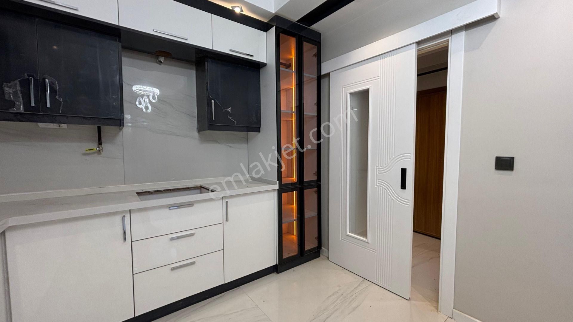 Recep Ümit Emlak'tan Çamlıca Mahallesi Tombakzade Caddesi Yakını Satılık 3+1 Ultra Lüks Daire Nüt7 - Görsel 19