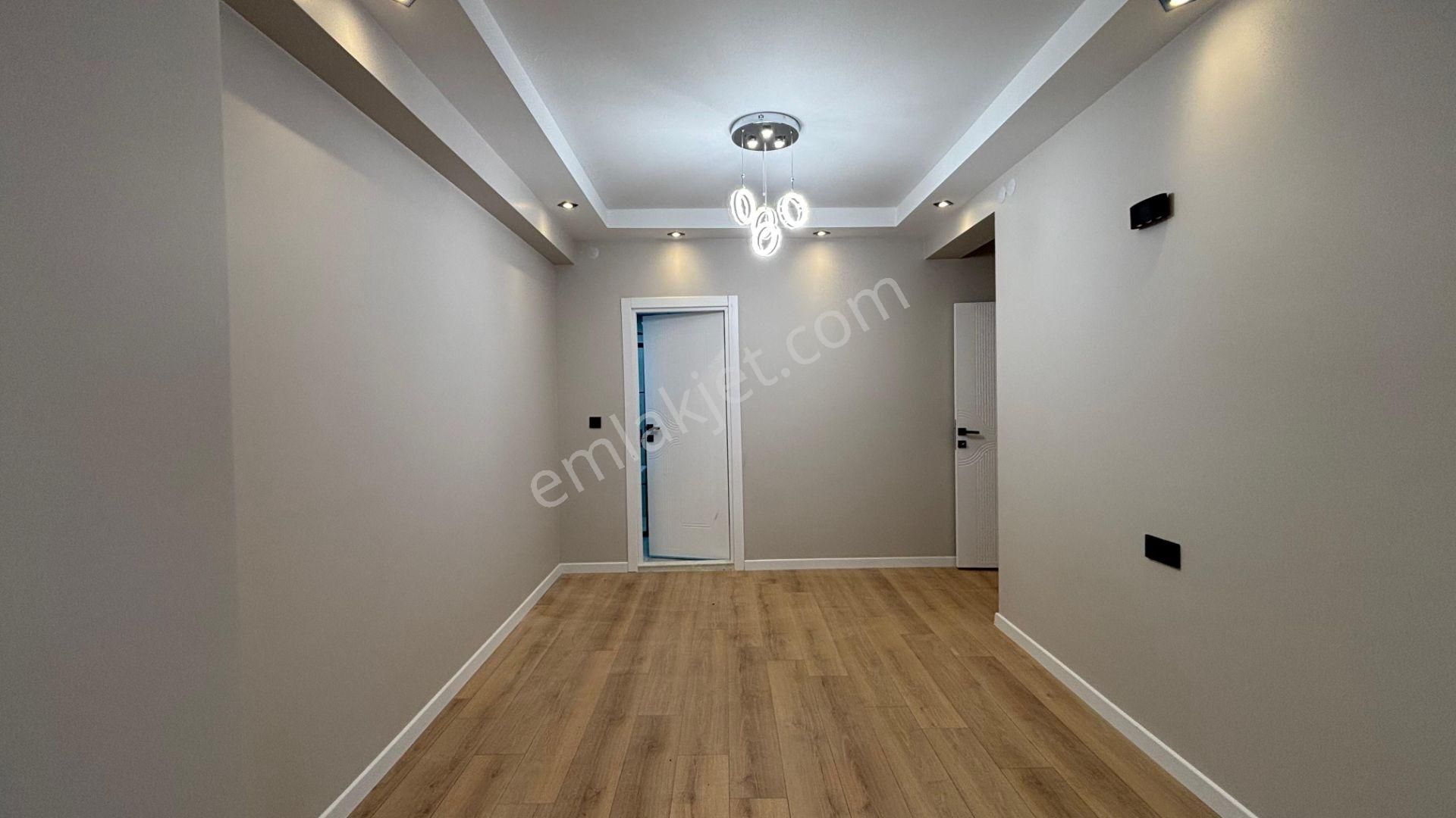 Recep Ümit Emlak'tan Çamlıca Mahallesi Tombakzade Caddesi Yakını Satılık 3+1 Ultra Lüks Daire Nüt7 - Görsel 7