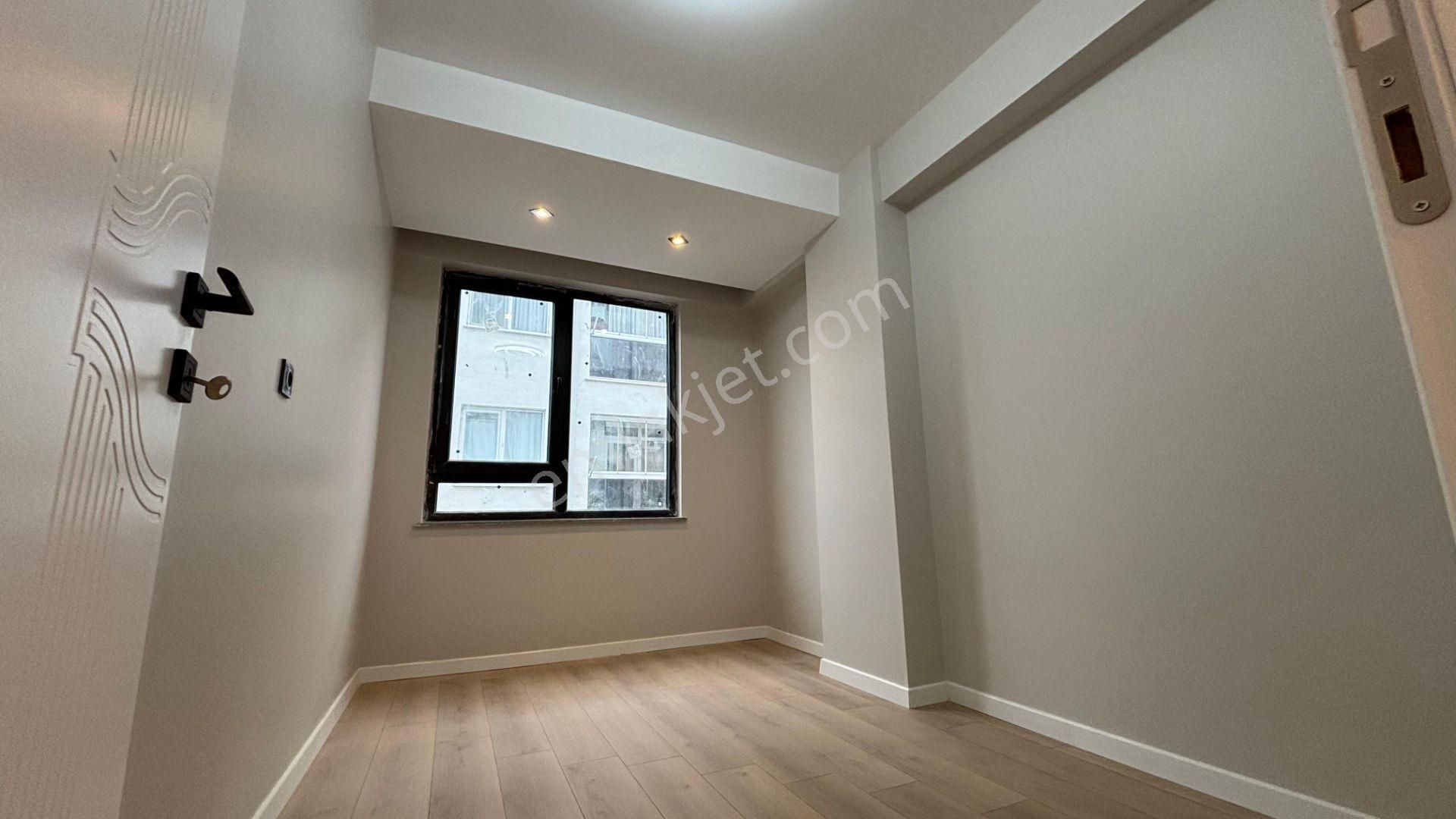 Recep Ümit Emlak'tan Çamlıca Mahallesi Tombakzade Caddesi Yakını Satılık 3+1 Ultra Lüks Daire Nüt7 - Görsel 6