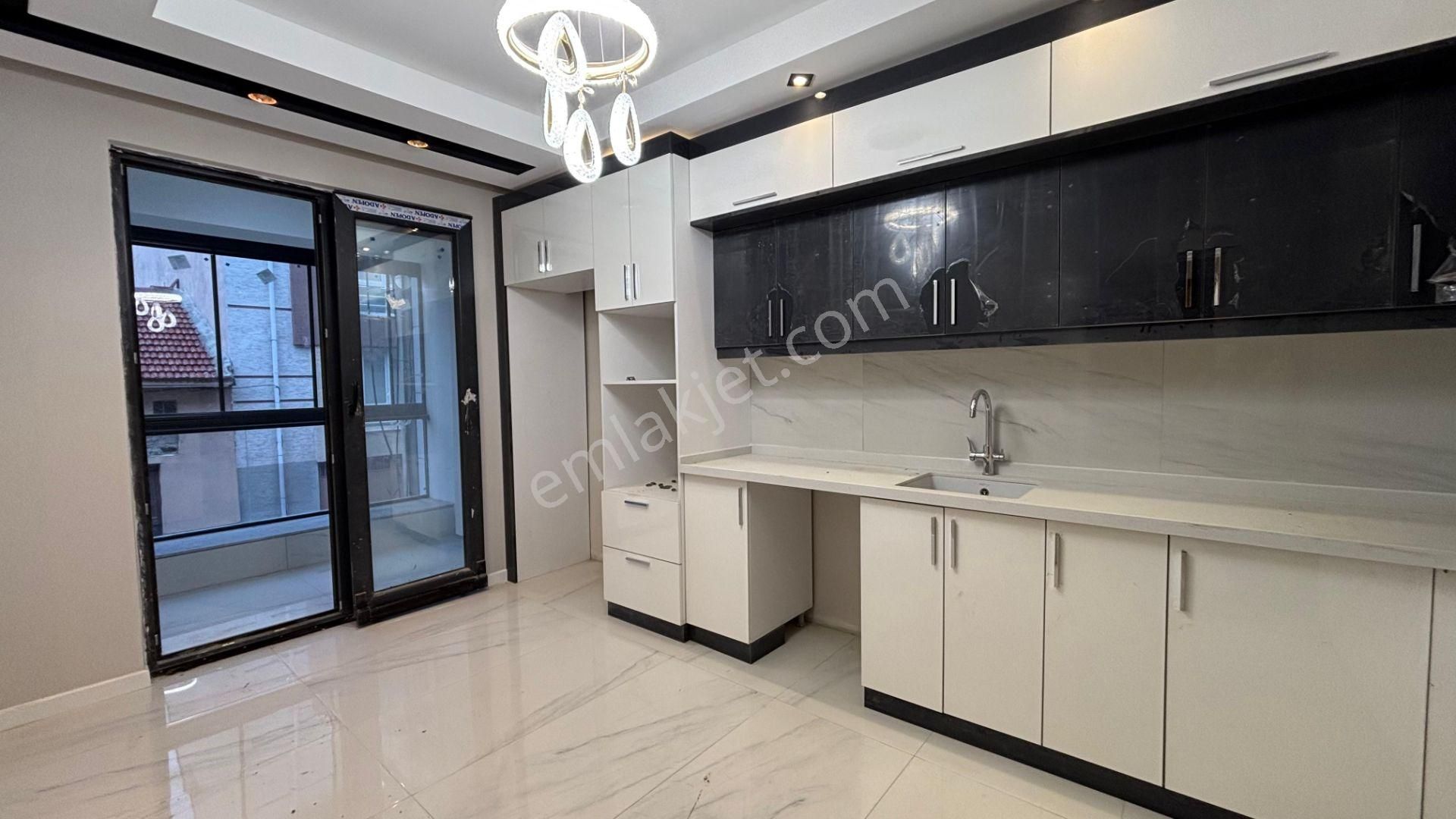 Recep Ümit Emlak'tan Çamlıca Mahallesi Tombakzade Caddesi Yakını Satılık 3+1 Ultra Lüks Daire Nüt7 - Görsel 14