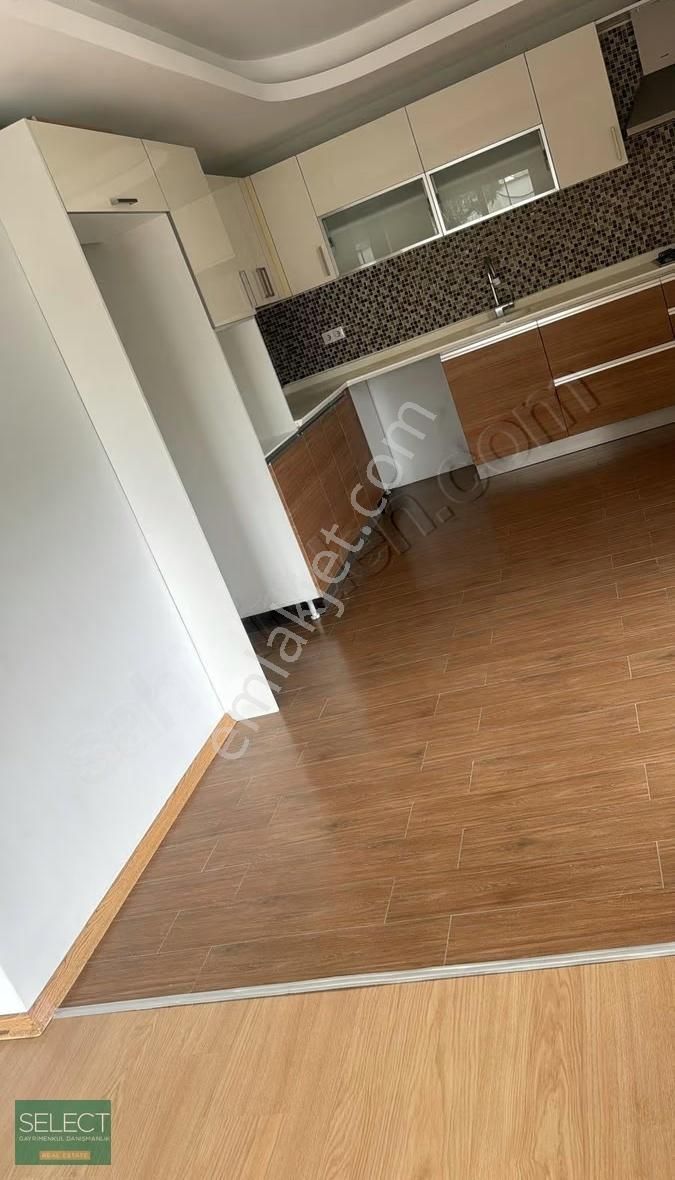 Marmaris Köylü Pazarına Yakın Kapalı Otoparklı Kiralık 3+1 Daire - Görsel 11