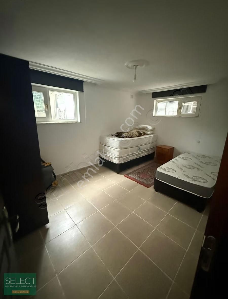 Select Gayrimenkul'den 2+1 Eşyalı Kiralık Daire