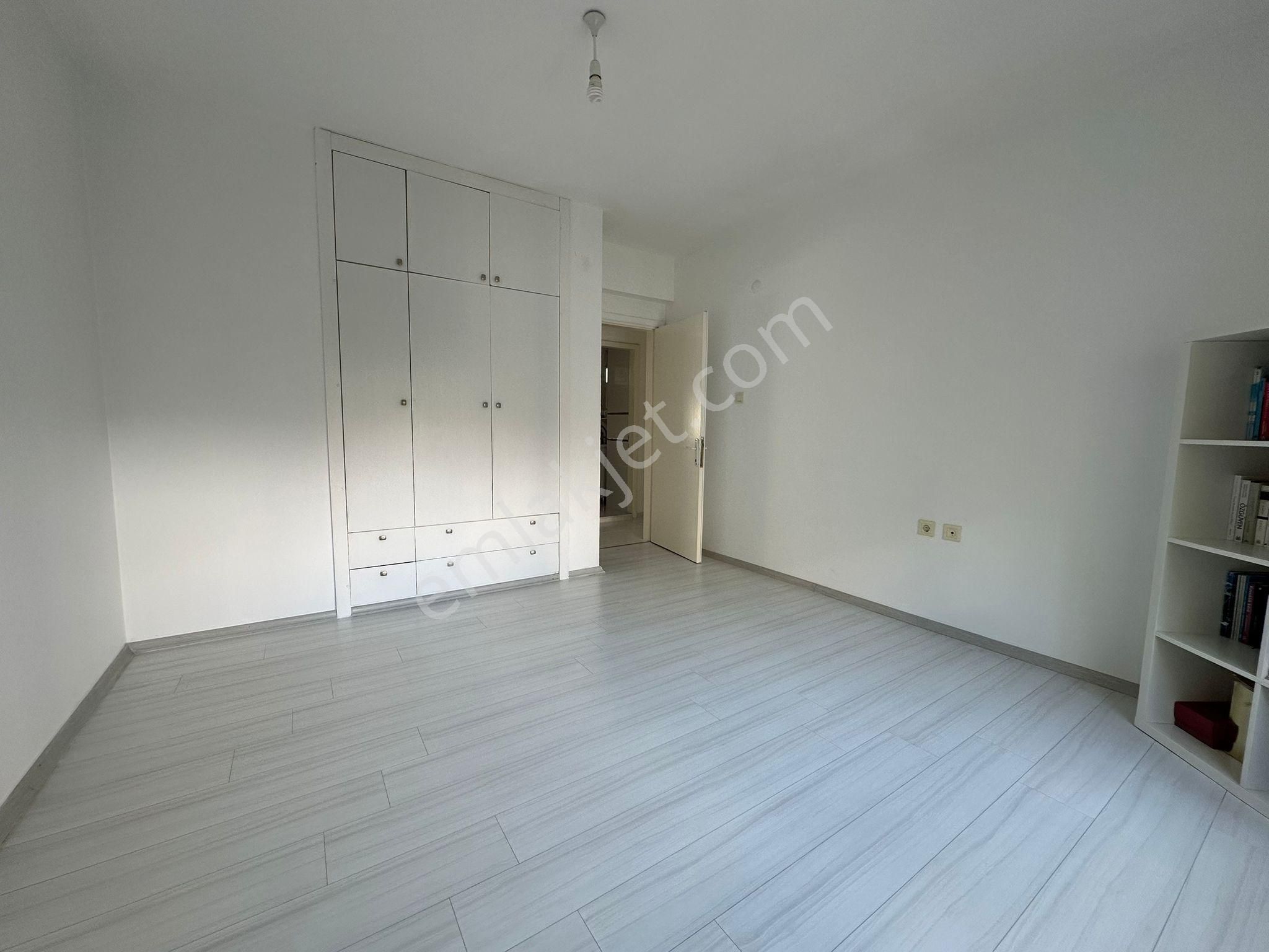 Merkezi Konumda 2+1 Ferah Satılık Daire! - Görsel 18