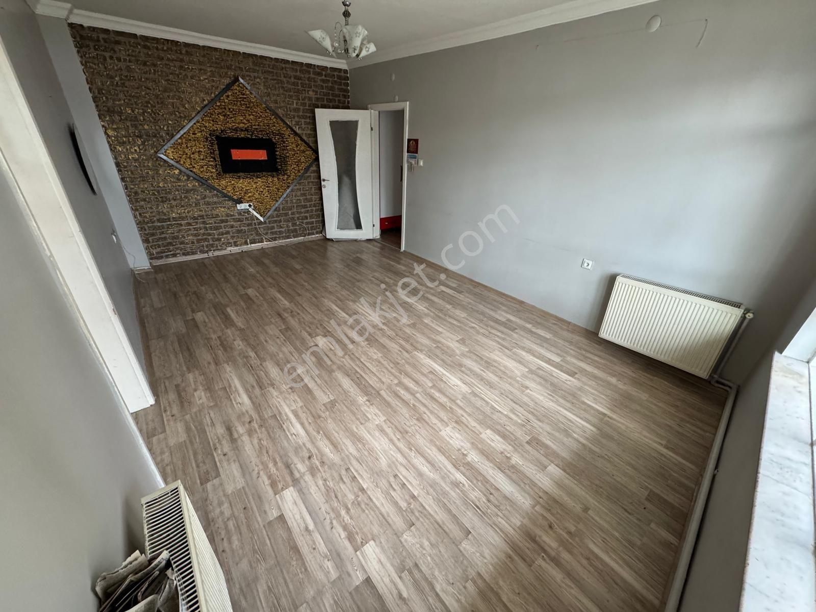 Tepebaşı H.bektaş Veli Köprü Yakını Kat1 3+1 Oturuma Hazır - Görsel 6