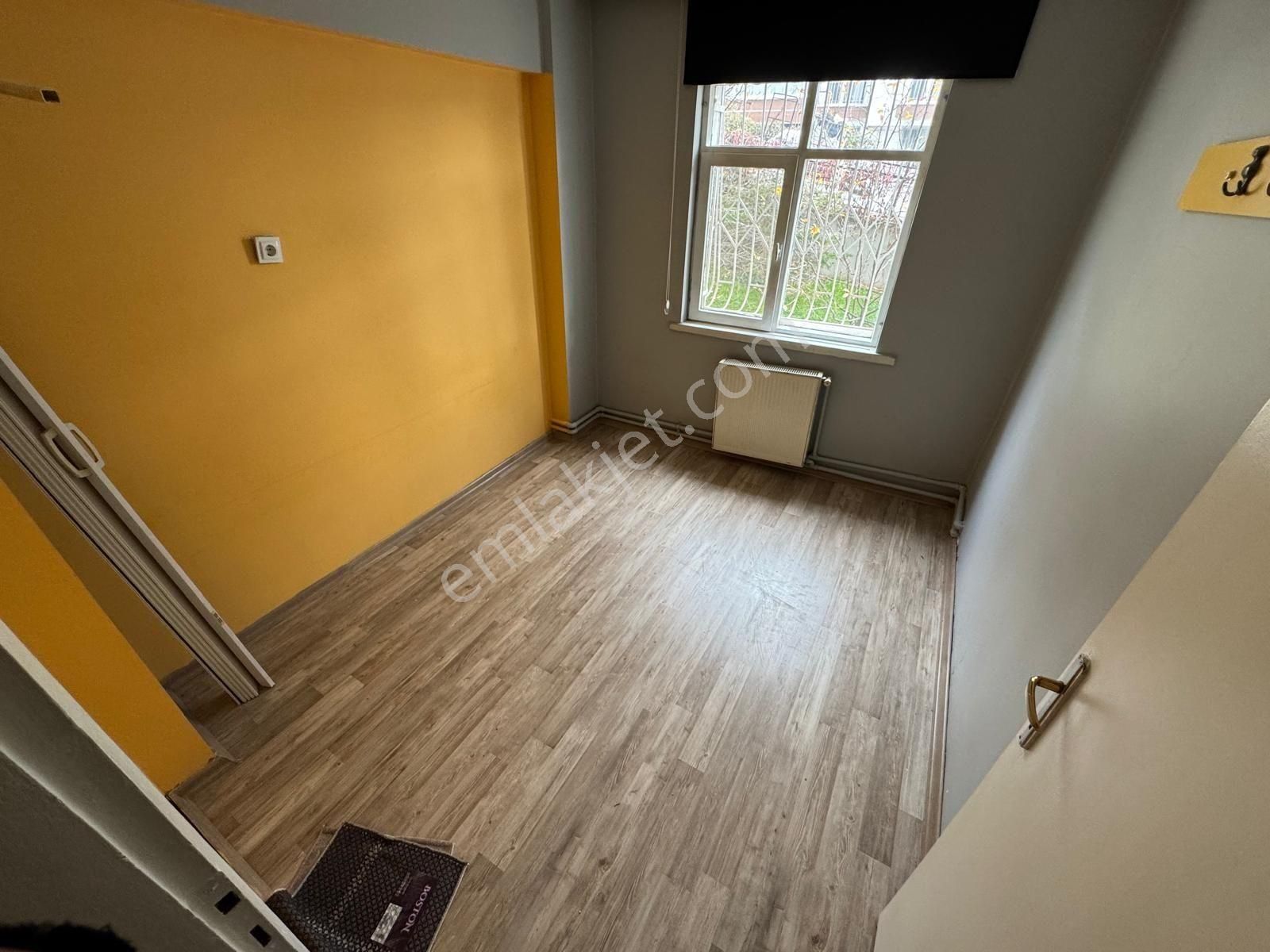 Tepebaşı H.bektaş Veli Köprü Yakını Kat1 3+1 Oturuma Hazır - Görsel 13