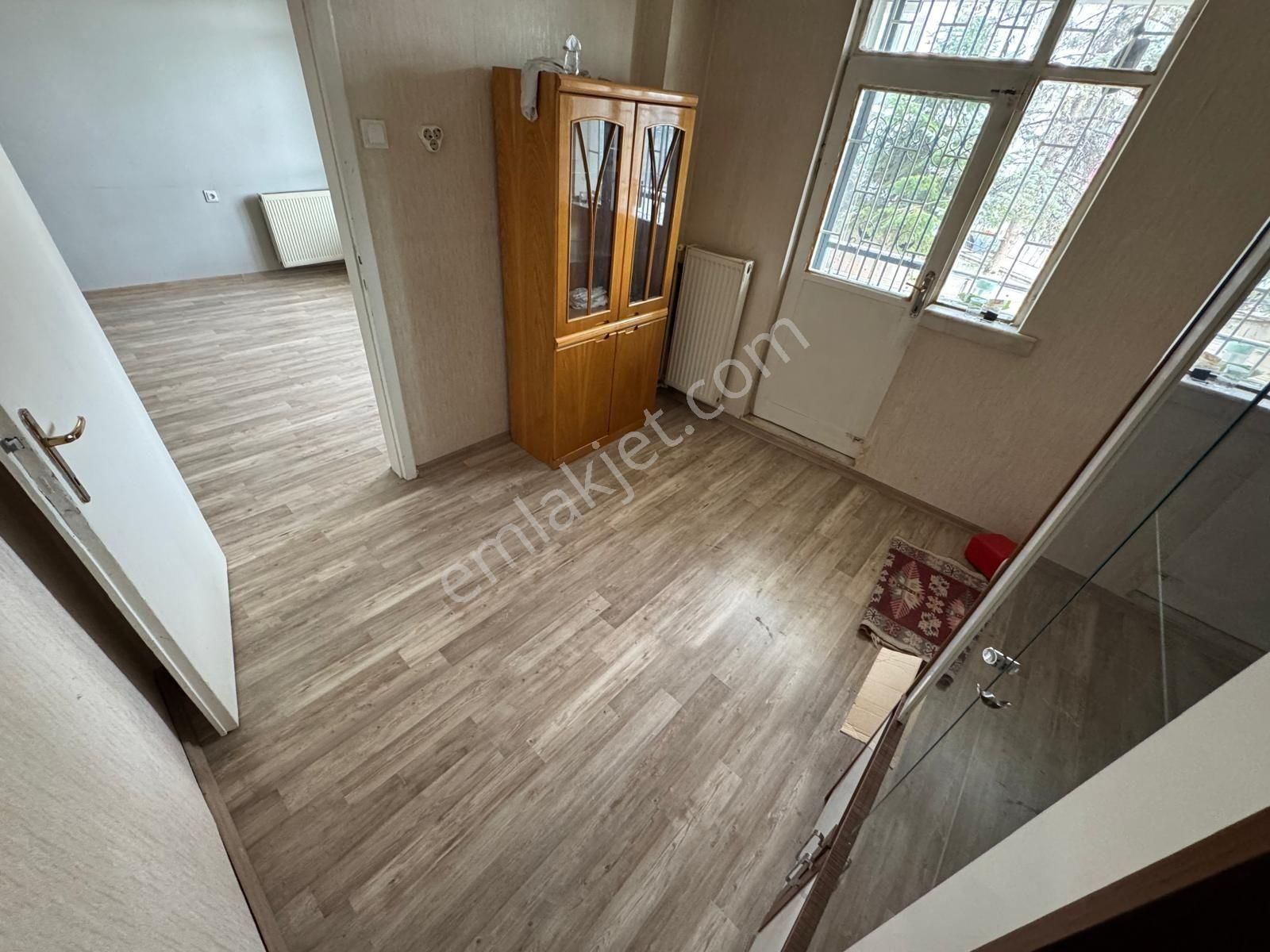 Tepebaşı H.bektaş Veli Köprü Yakını Kat1 3+1 Oturuma Hazır - Görsel 9