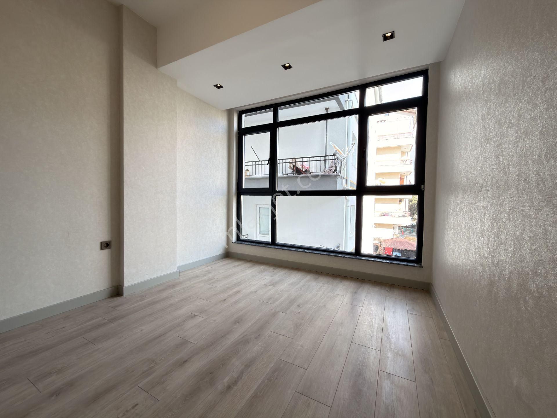 Nam-ak Emlak'tan Protokol Yoluna Yakın Çarşı İçinde Sıfır 2+1 - Görsel 12