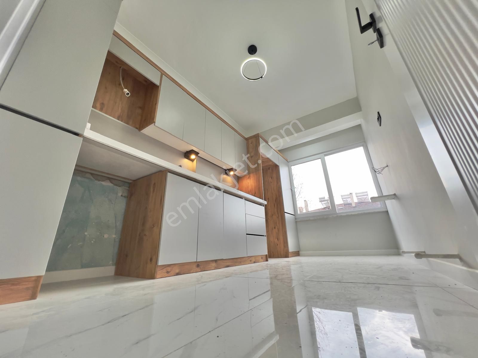 ➤➤ Herdem'den İkizçayda Ön Cephe 2 Wc 2 Banyolu 2+1 Masrafsız Daire