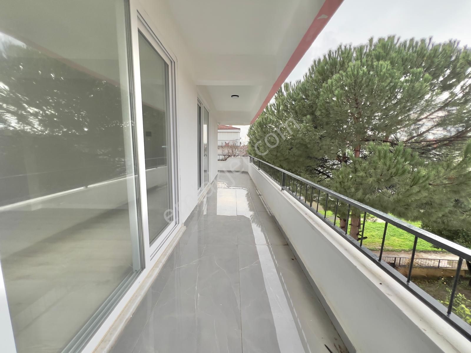 ➤➤ Herdem'den İkizçayda Ön Cephe 2 Wc 2 Banyolu 2+1 Masrafsız Daire - Görsel 14
