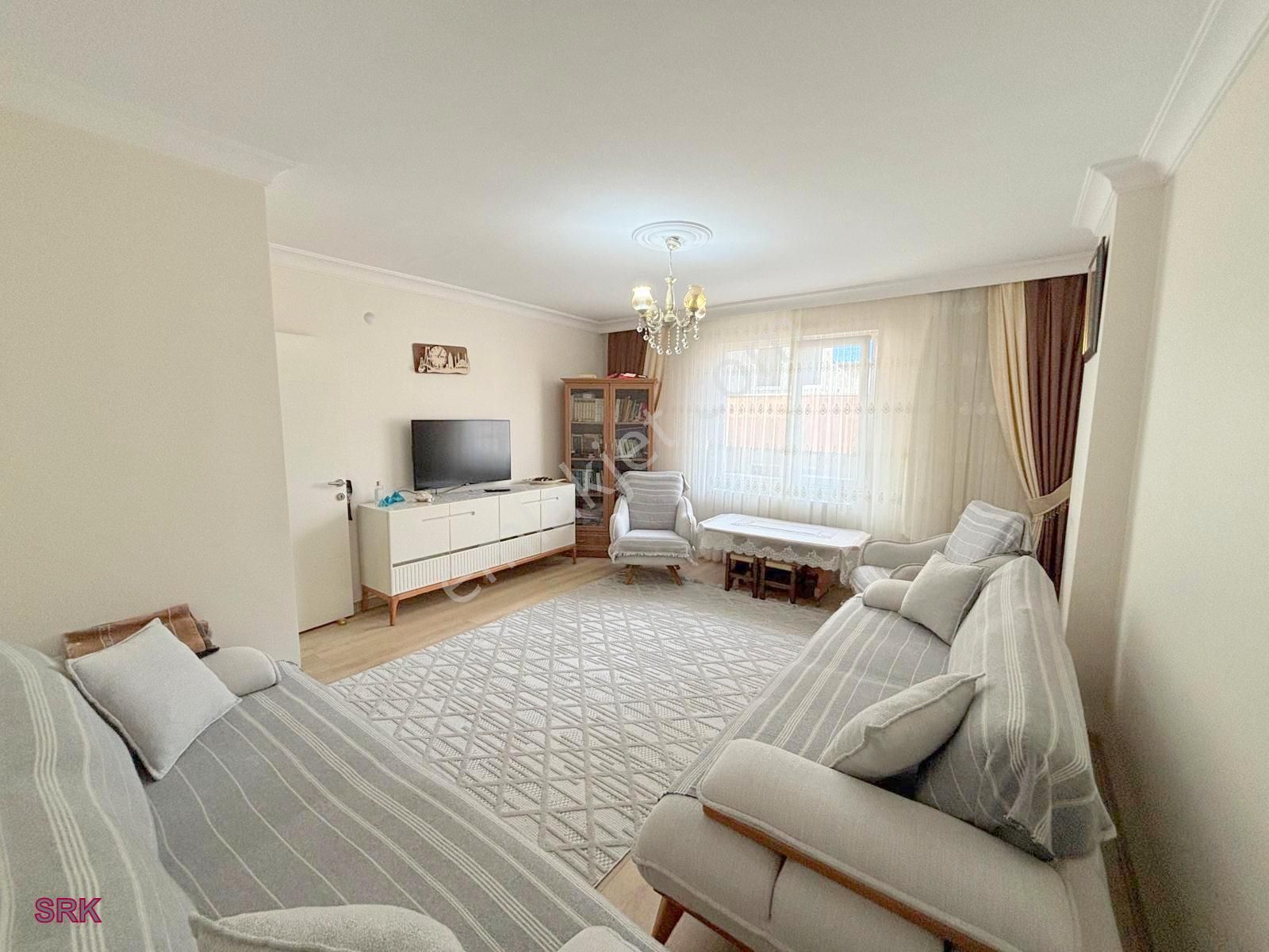 Serkan Gayrimenkulden Bahçelievler Şirinevlerde 250 Metre 5+1 Mükemmel Dubles Daire - Görsel 10