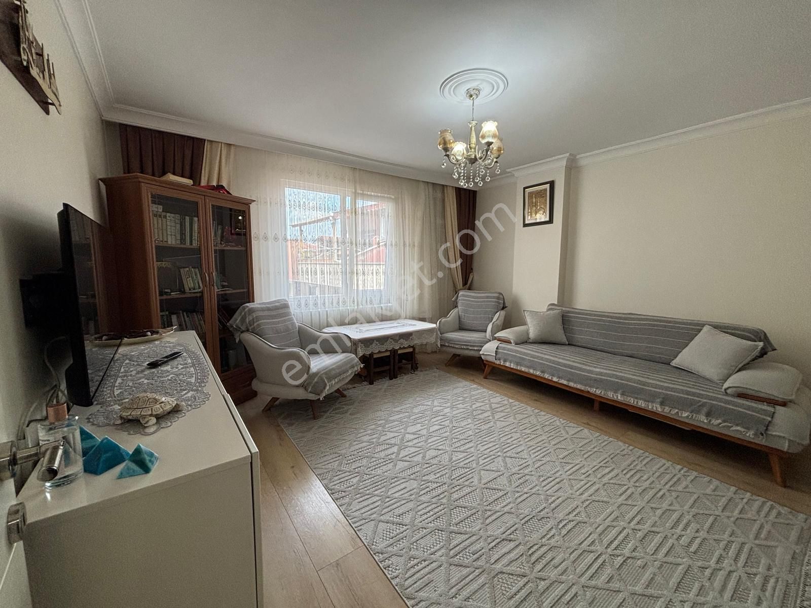 Serkan Gayrimenkulden Bahçelievler Şirinevlerde 250 Metre 5+1 Mükemmel Dubles Daire - Görsel 6