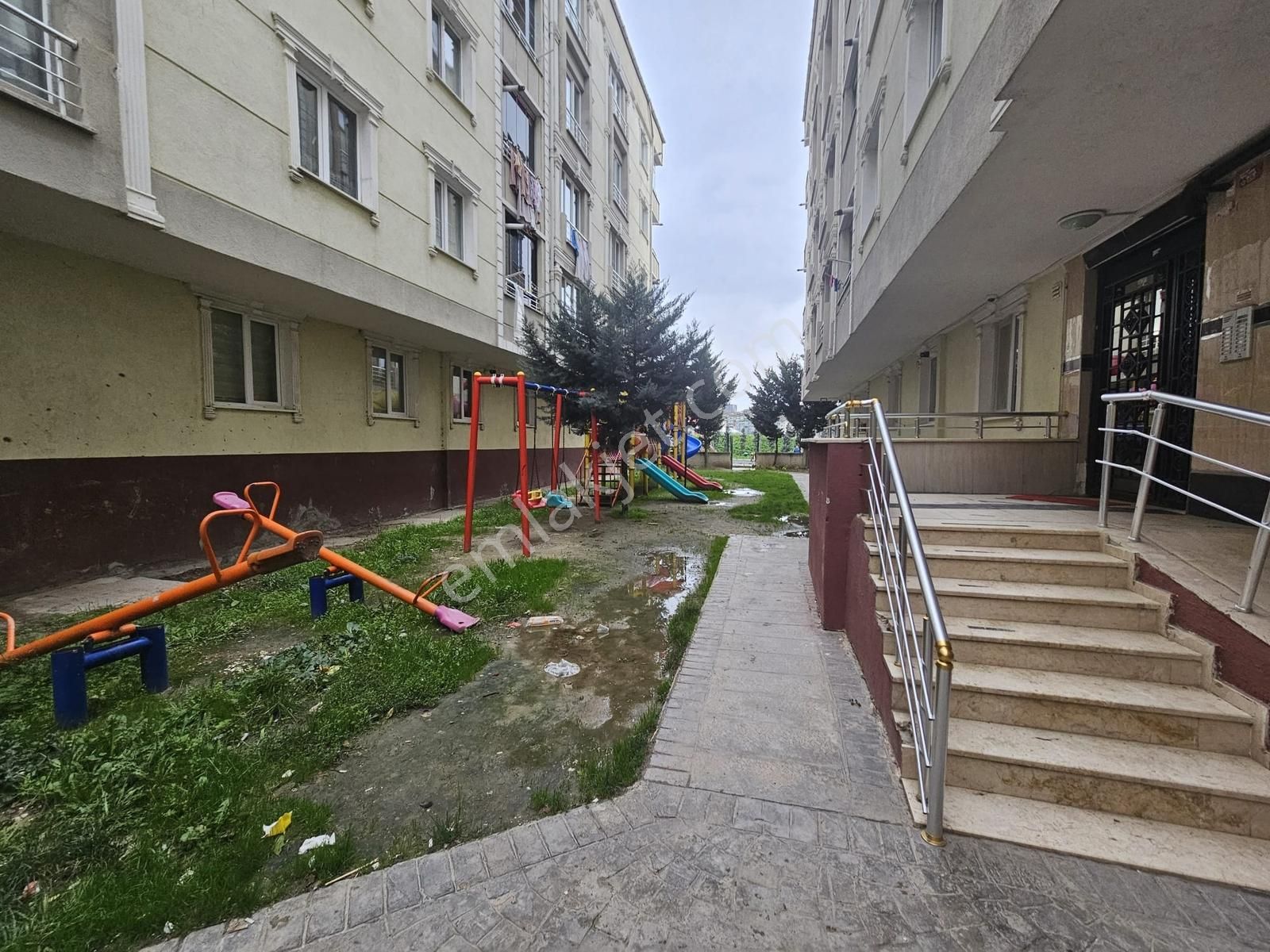 Çerkezköy Fatih Mah. Site İçinde 2+1 İskanlı Asansörlü Kombili - Görsel 3