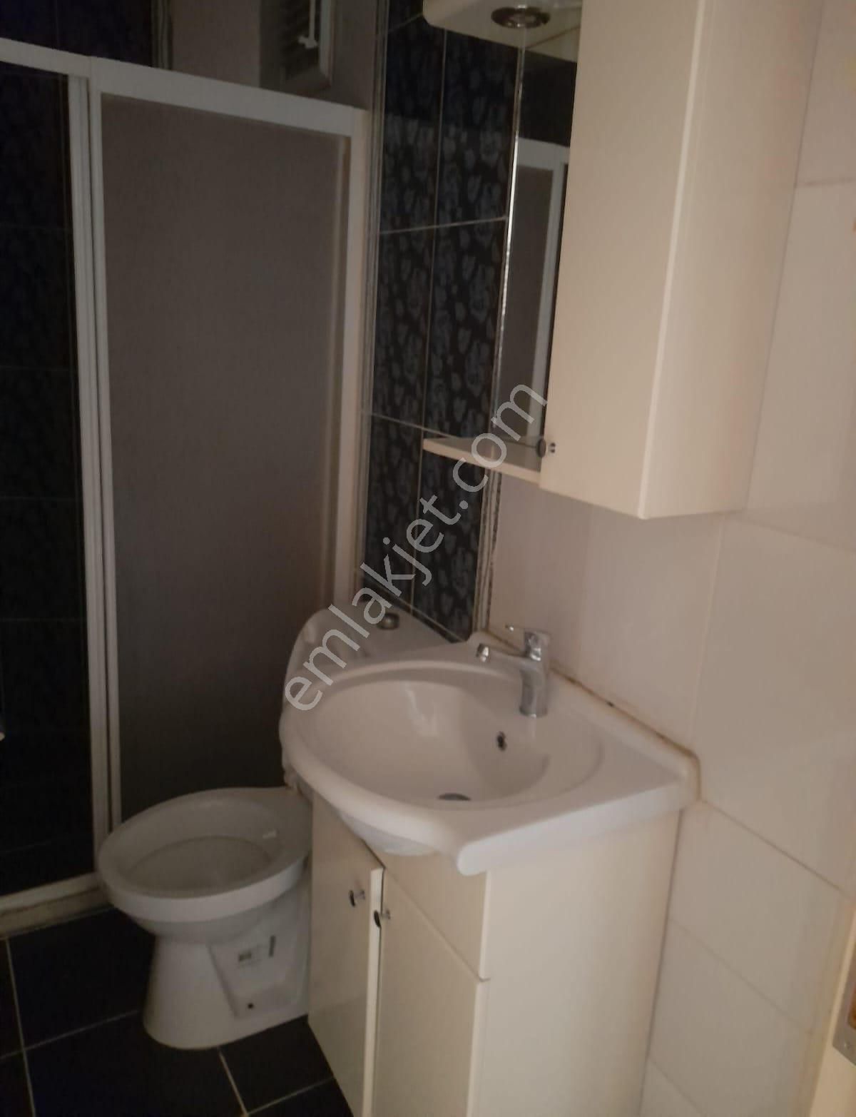 Akademi'den Üniversite Yakını Cadde Üstü Ayrı Mutfaklı Asansörlü Satılık 1+1 - Görsel 11