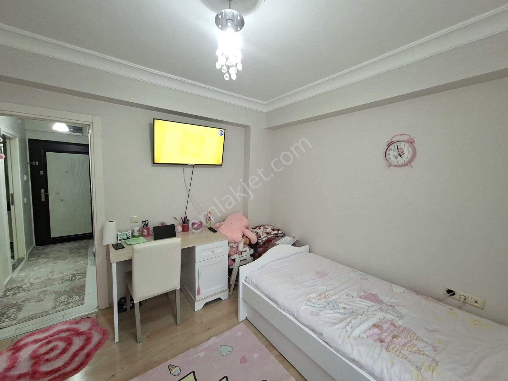 Recep Ümit Emlak'tan Derman Caddesi Başında Satılık 2+1 Temiz Yapılı Köşe Daire - Görsel 28