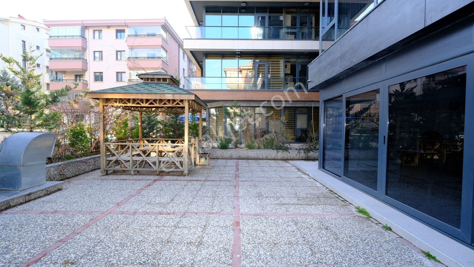 Mustafa Kemal Mah. Eşyalı Kiralık Ofis