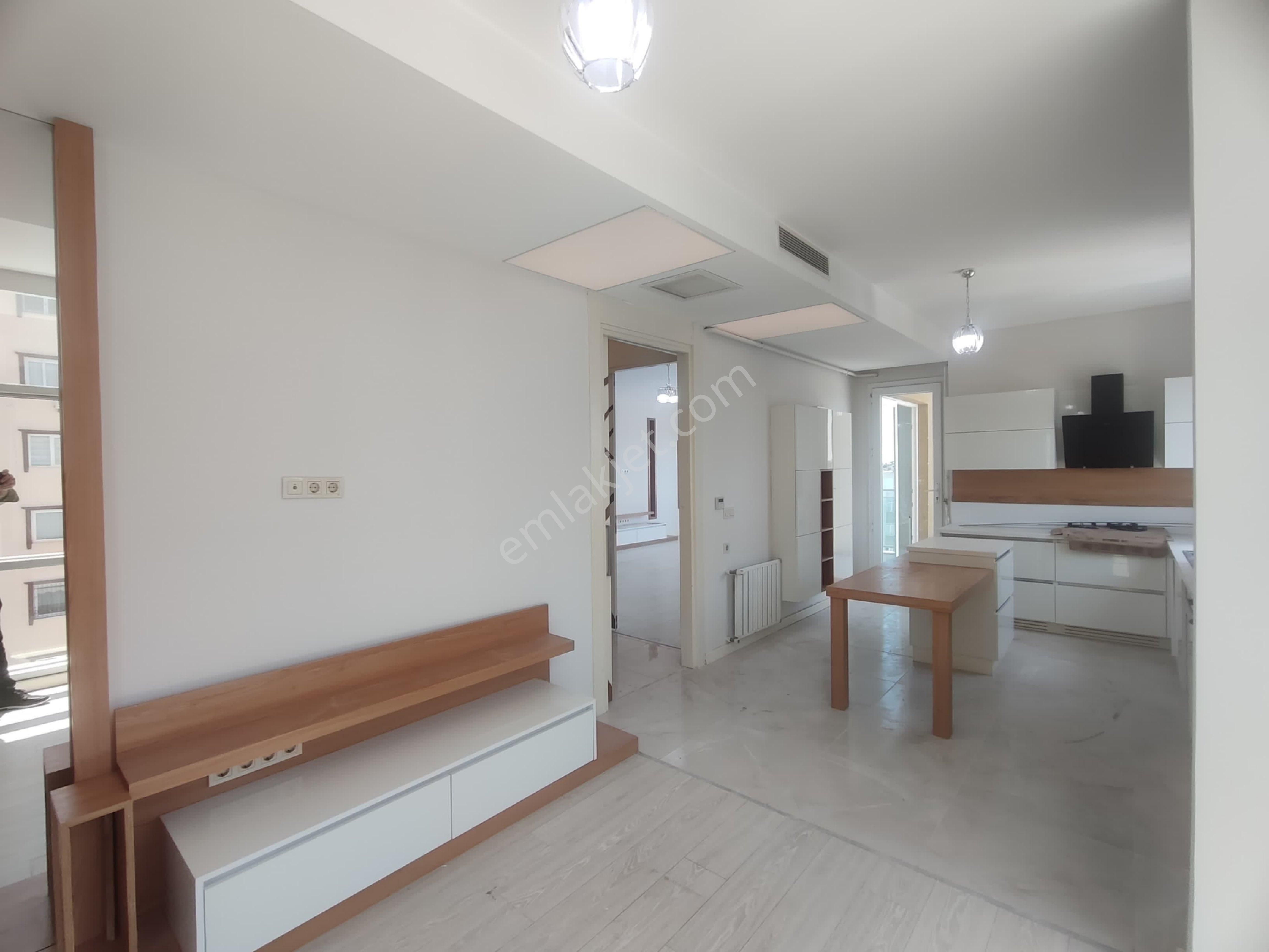 Merkezi Klima Doağlgaz Lı Parkeli 4+1 Ultra Lüx Daire - Görsel 19