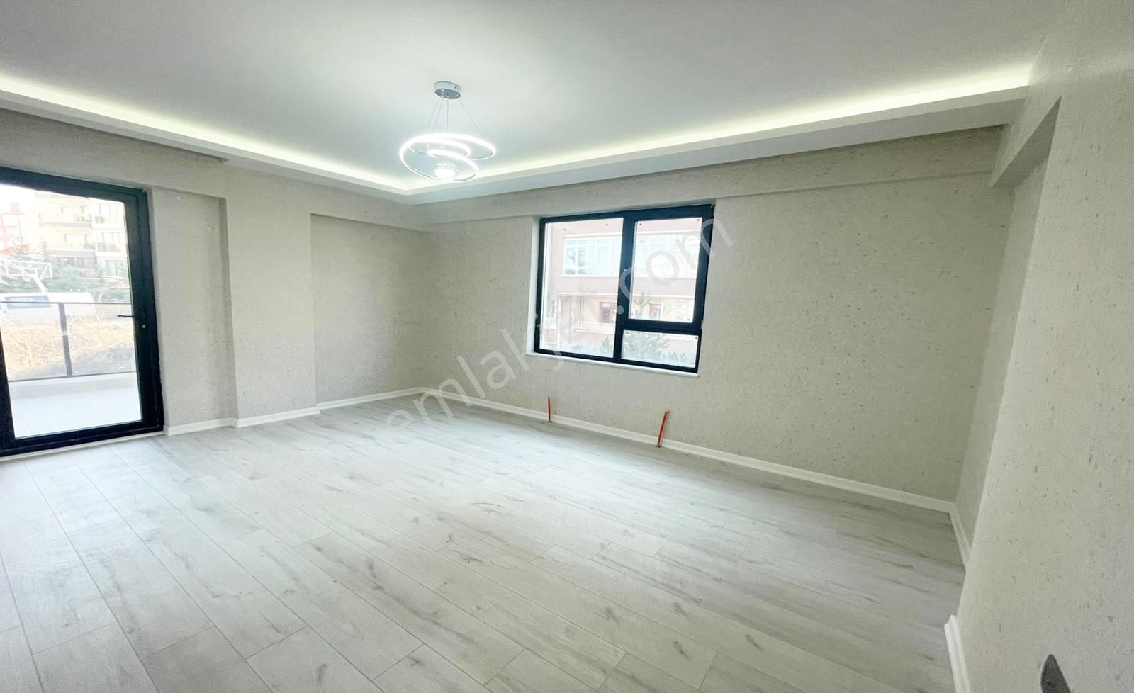 Yuvam'dan Karakaya'da 4+1 Giyinme Odalı+ebeveyn Banyolu Dairemiz - Görsel 4