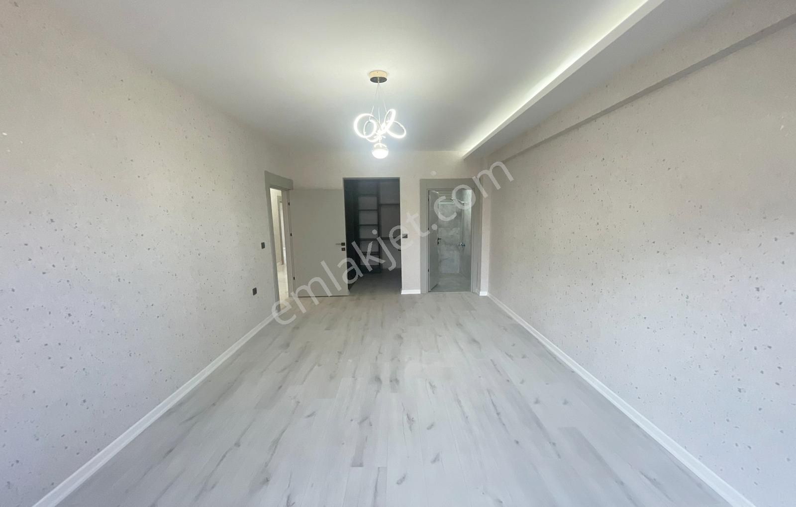 Yuvam'dan Karakaya'da 4+1 Giyinme Odalı+ebeveyn Banyolu Dairemiz - Görsel 12