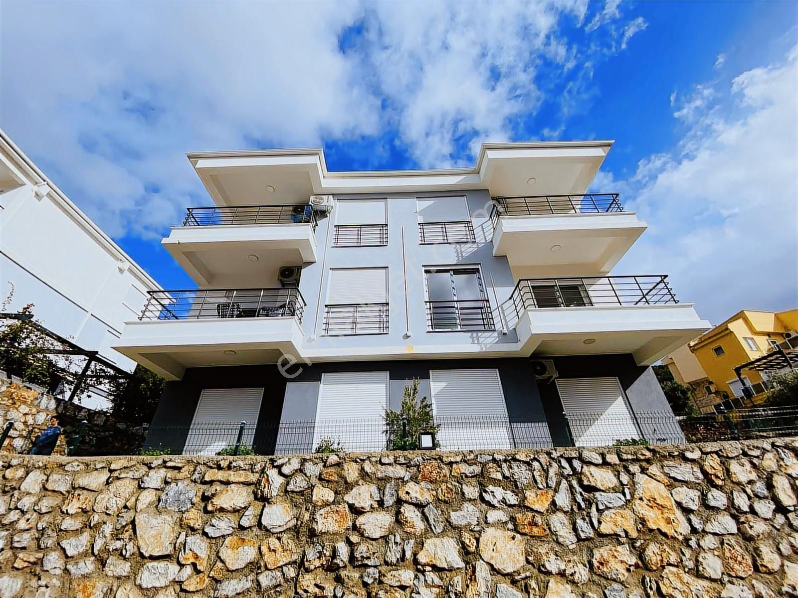 Didim Akbük'te Full Deniz Manzaralı 2+1 Daire - Görsel 18