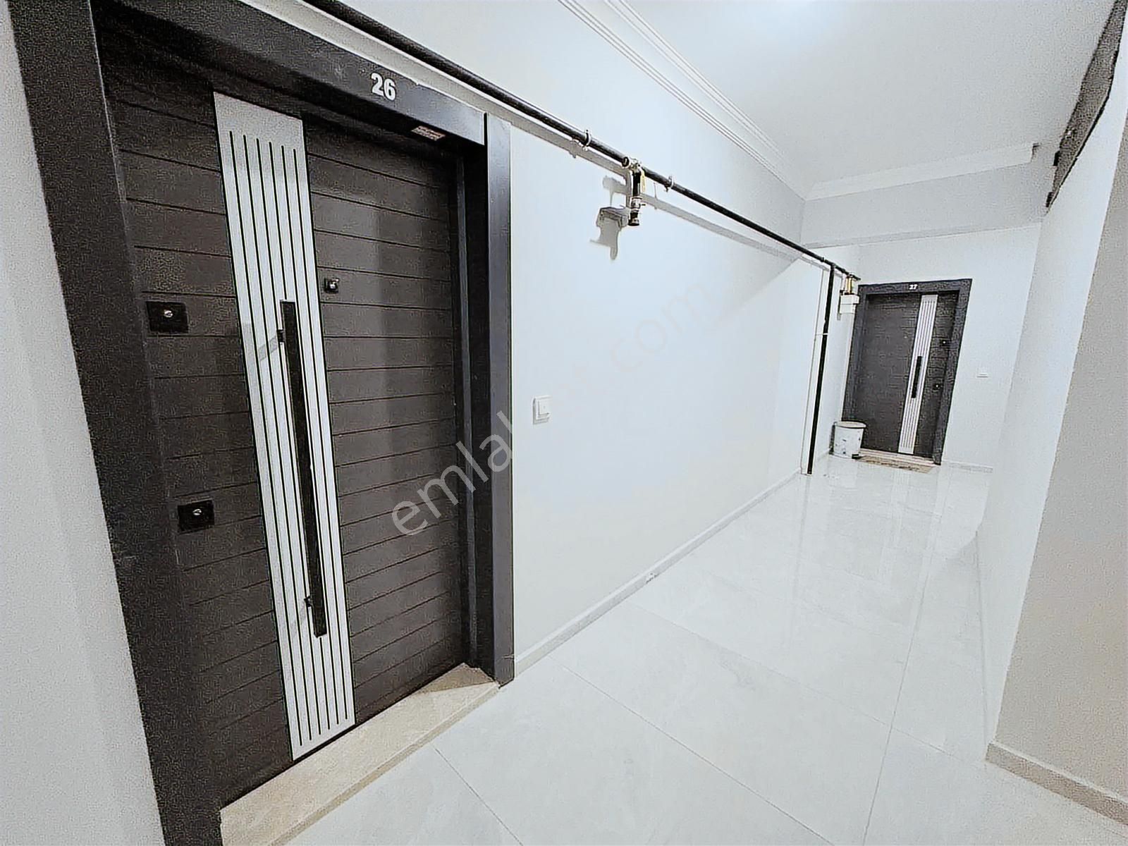 Seyrek Havuzlu Sitede Satılık Büyük Tip 1+1 Balkonlu Daire - Görsel 13