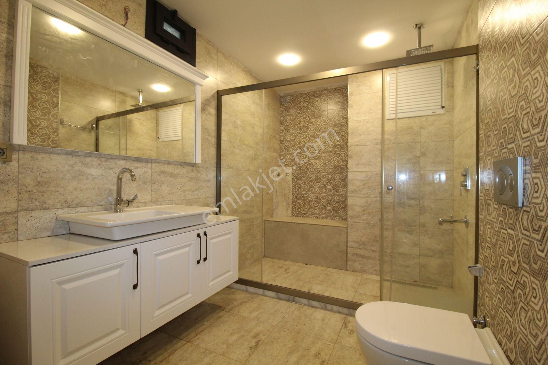 Aslan'dan Havuzlu Sitede Geniş Metrajlı Ultralüks 5+1 - Görsel 24