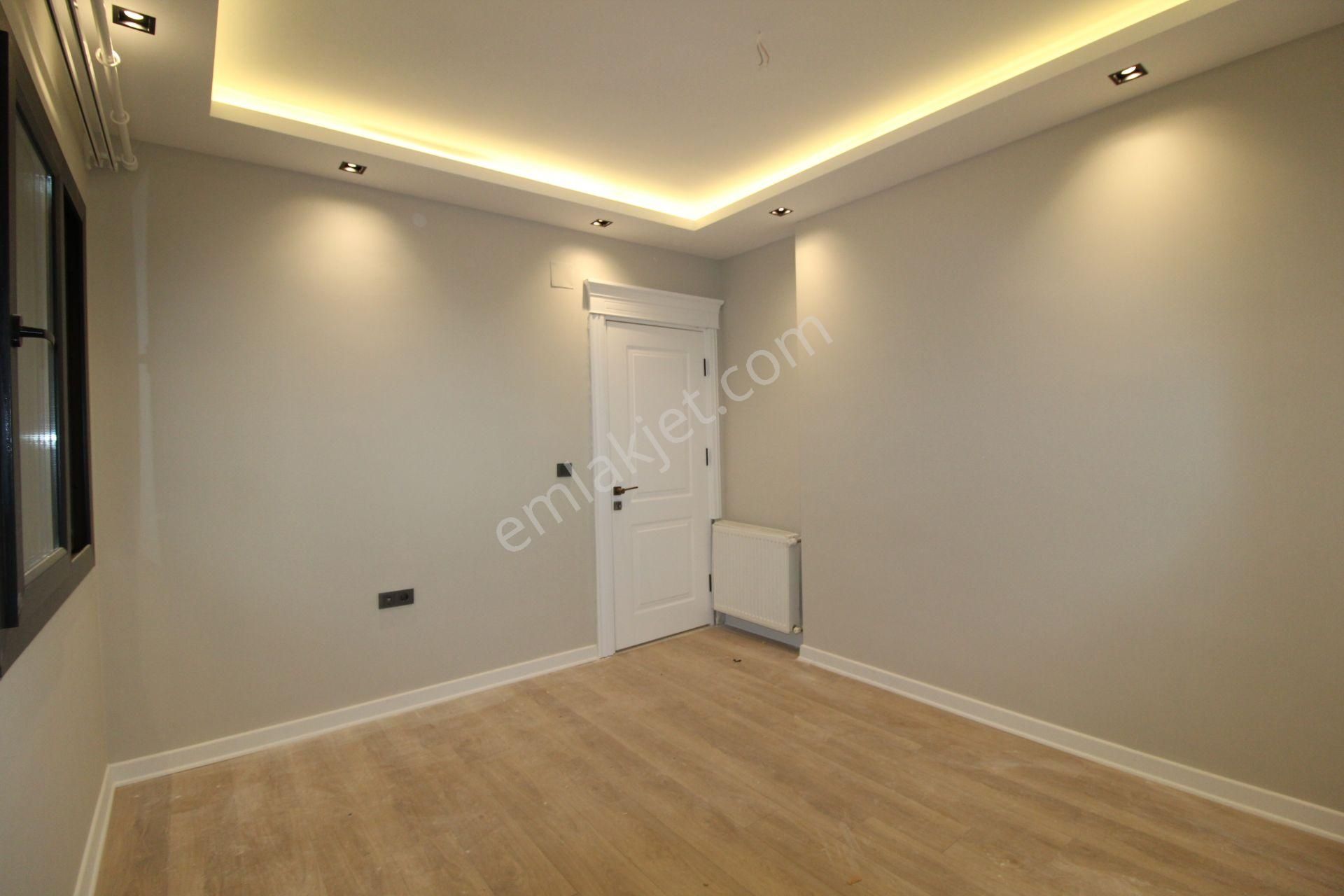 Aslan'dan Havuzlu Sitede Geniş Metrajlı Ultralüks 5+1 - Görsel 18