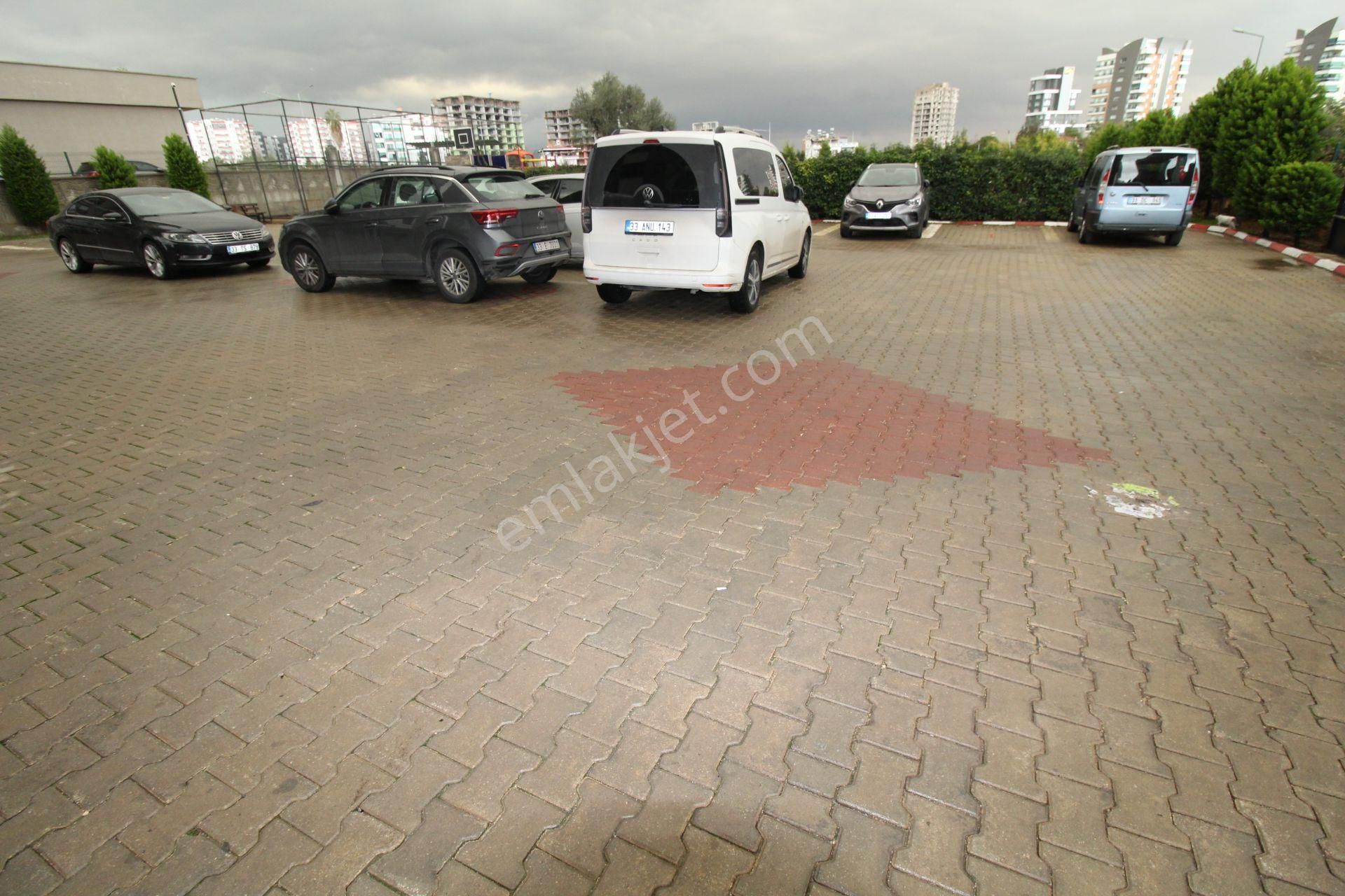 Aslan'dan Havuzlu Sitede Geniş Metrajlı Ultralüks 5+1 - Görsel 29