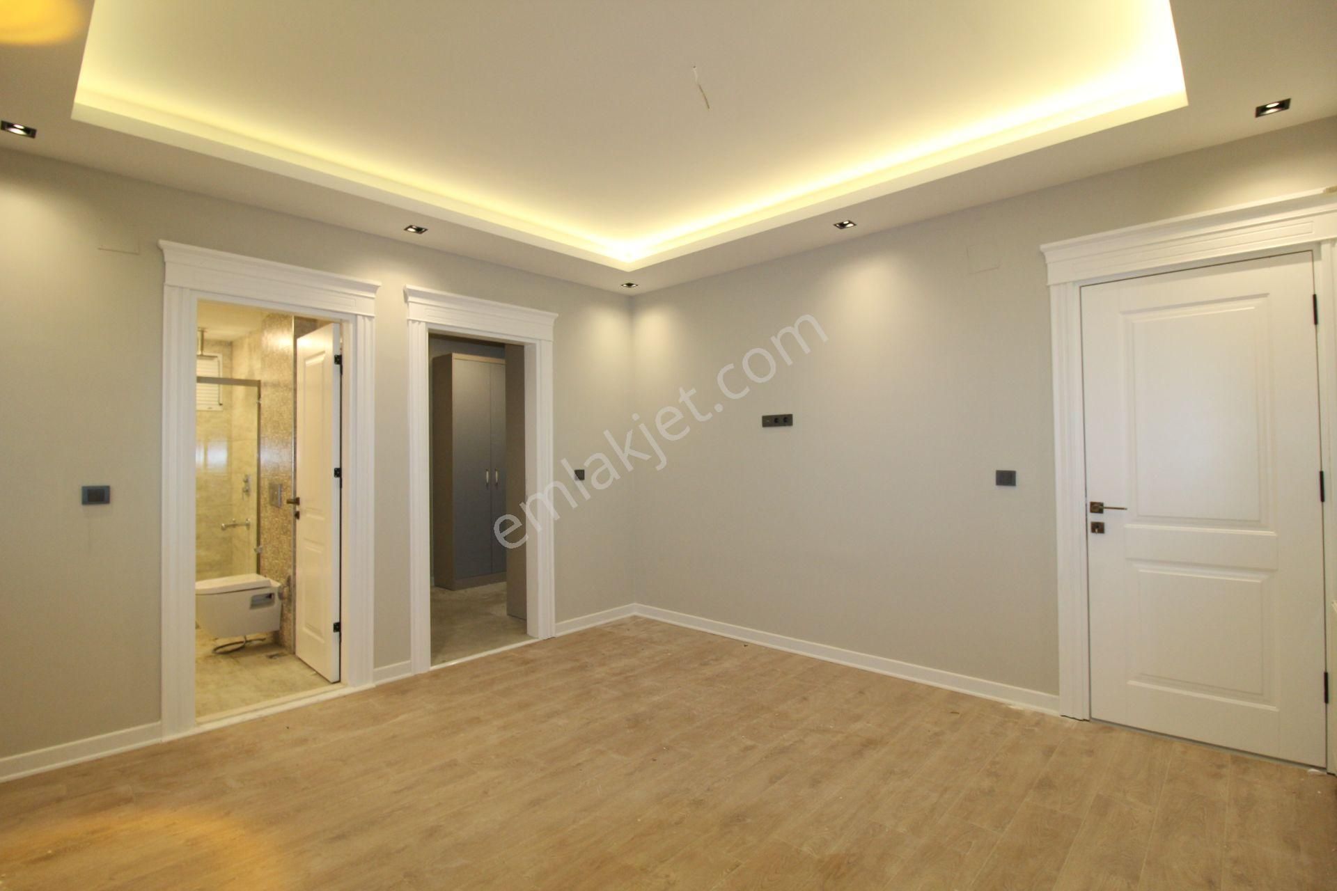 Aslan'dan Havuzlu Sitede Geniş Metrajlı Ultralüks 5+1 - Görsel 20