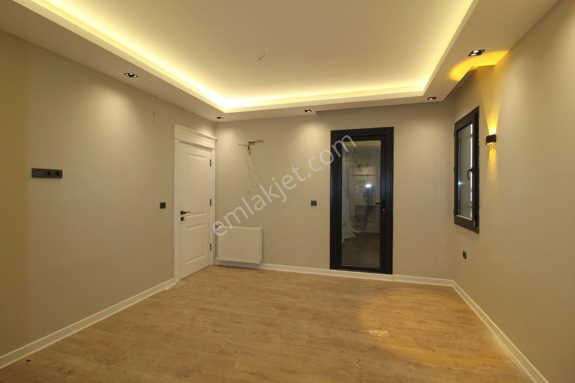 Aslan'dan Havuzlu Sitede Geniş Metrajlı Ultralüks 5+1 - Görsel 23