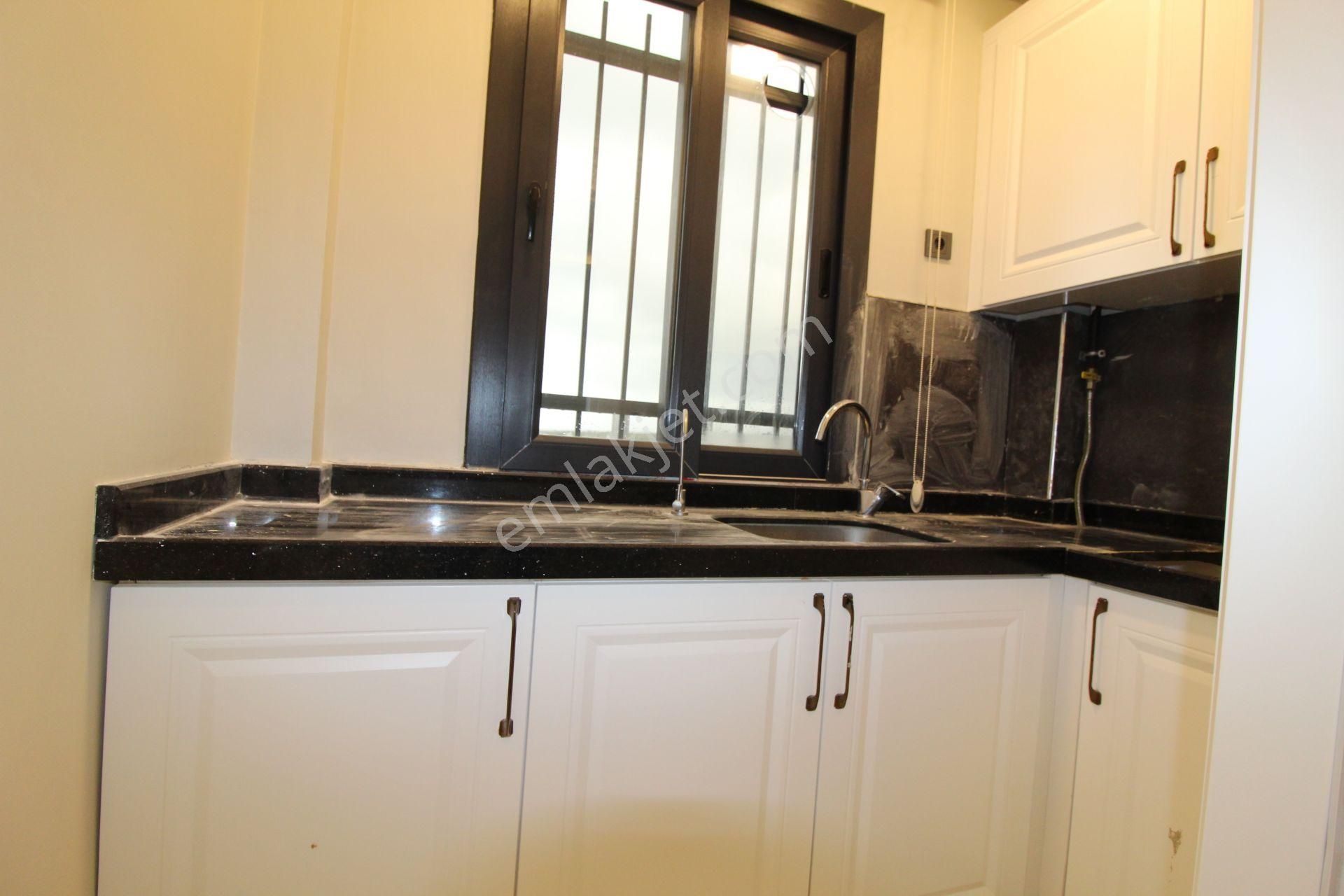 Aslan'dan Havuzlu Sitede Geniş Metrajlı Ultralüks 5+1 - Görsel 13