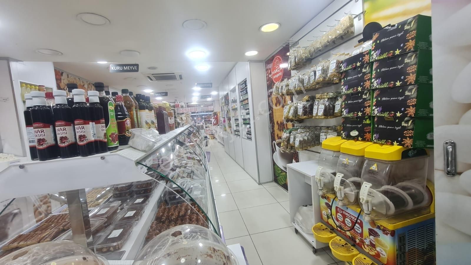 Eyüp Sultanda Maksimum Vitrin Görünürlüğü Sunan Ticari Fırsat - Görsel 2