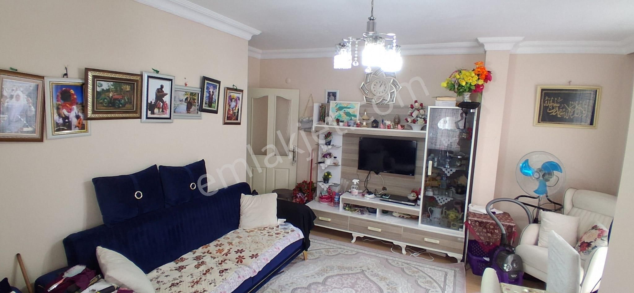 Mertcan Dan Fatih Mah Arakat 3+1 Balkonlu - İskanlı Fırsat Daire