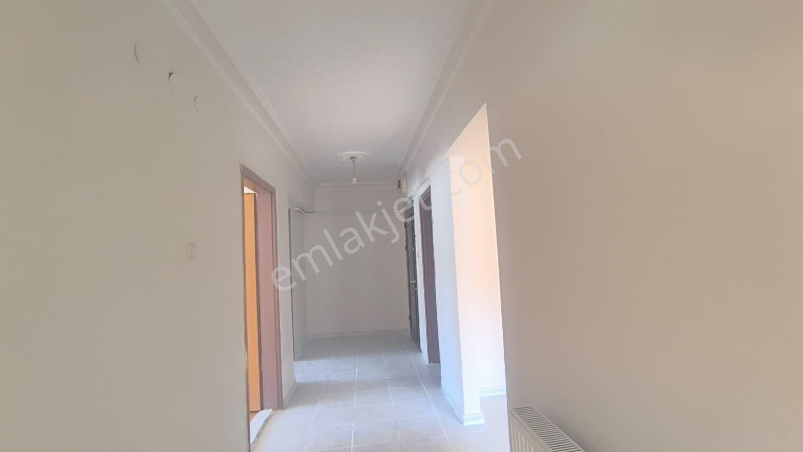 Yılmaz Gayrımenkulden Kacırılmıyacak Fırsat Kiralik Daıre - Görsel 23