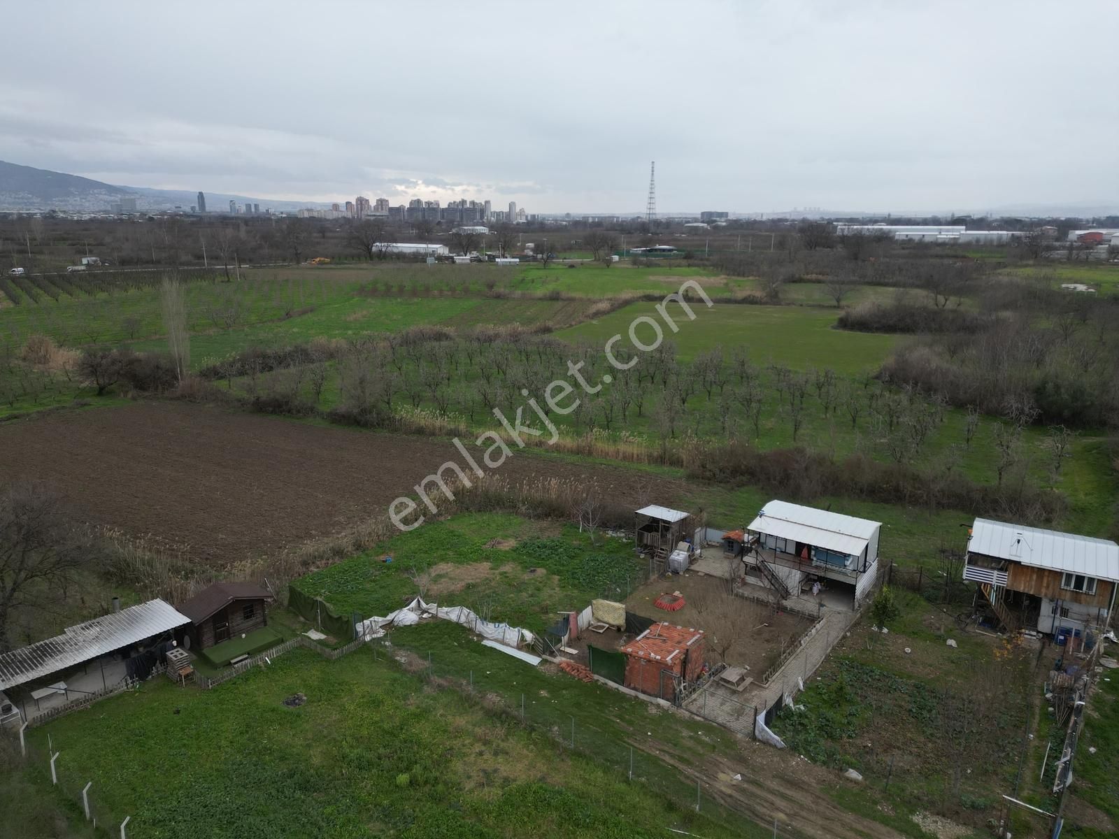 İsmetiyede Otoban Karşısı, Yola Cephe 345 M² Yatırımlık Tarla - Görsel 2