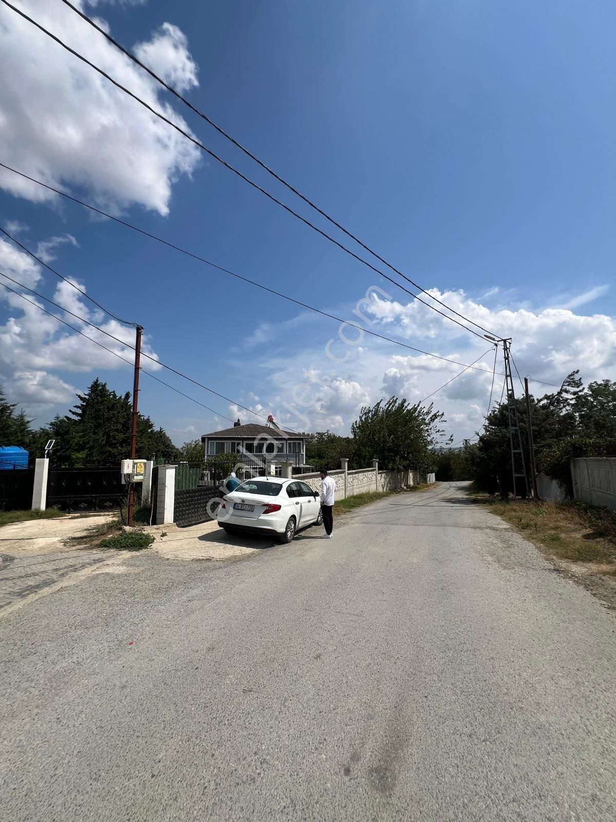 Silivri Akörende Satılık Yapı Kayıt Belgeli 3947 Mt Arsa Ve 300 Mt 2 Katlı Daire - Görsel 3