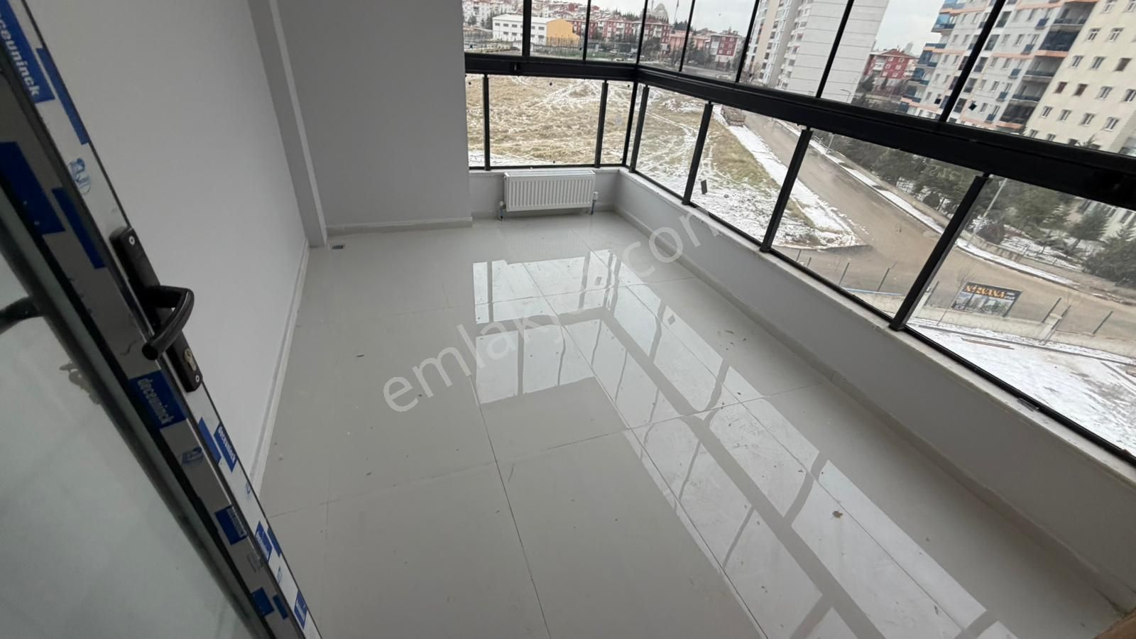 Törekent Mh^de Site İçinde Ara Katta E. Banyolu G. Odalı Lüx Yapılı Sıfır 3+1 Daire! - Görsel 35