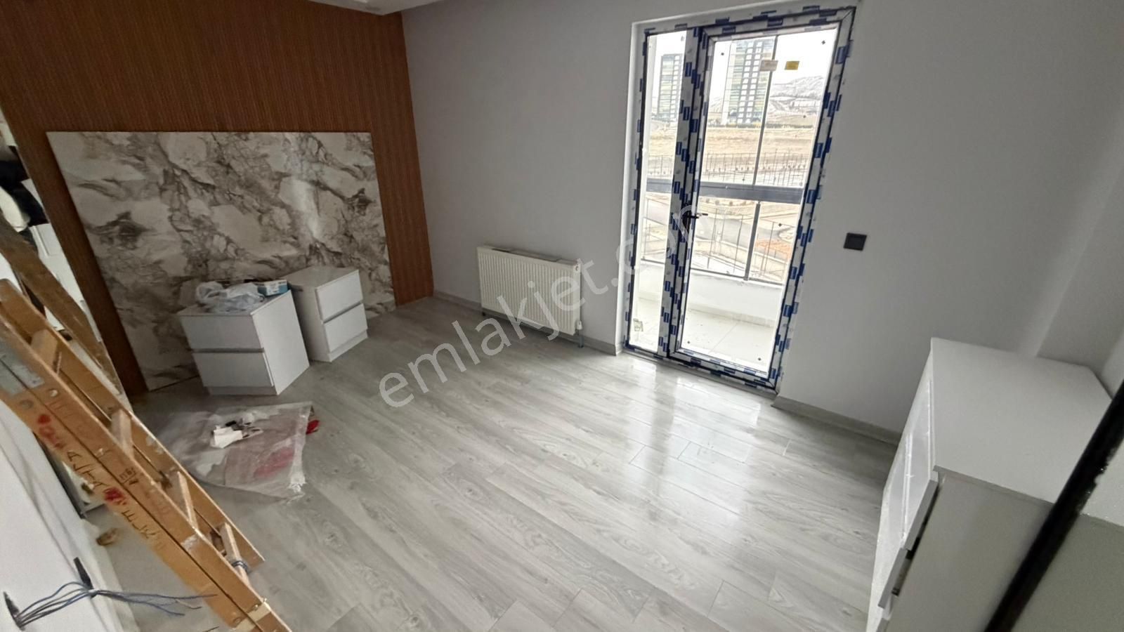 Törekent Mh^de Site İçinde Ara Katta E. Banyolu G. Odalı Lüx Yapılı Sıfır 3+1 Daire! - Görsel 12