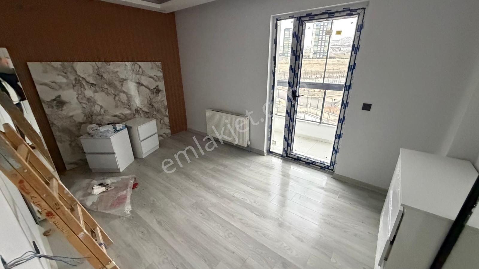 Törekent Mh^de Site İçinde Ara Katta E. Banyolu G. Odalı Lüx Yapılı Sıfır 3+1 Daire! - Görsel 11