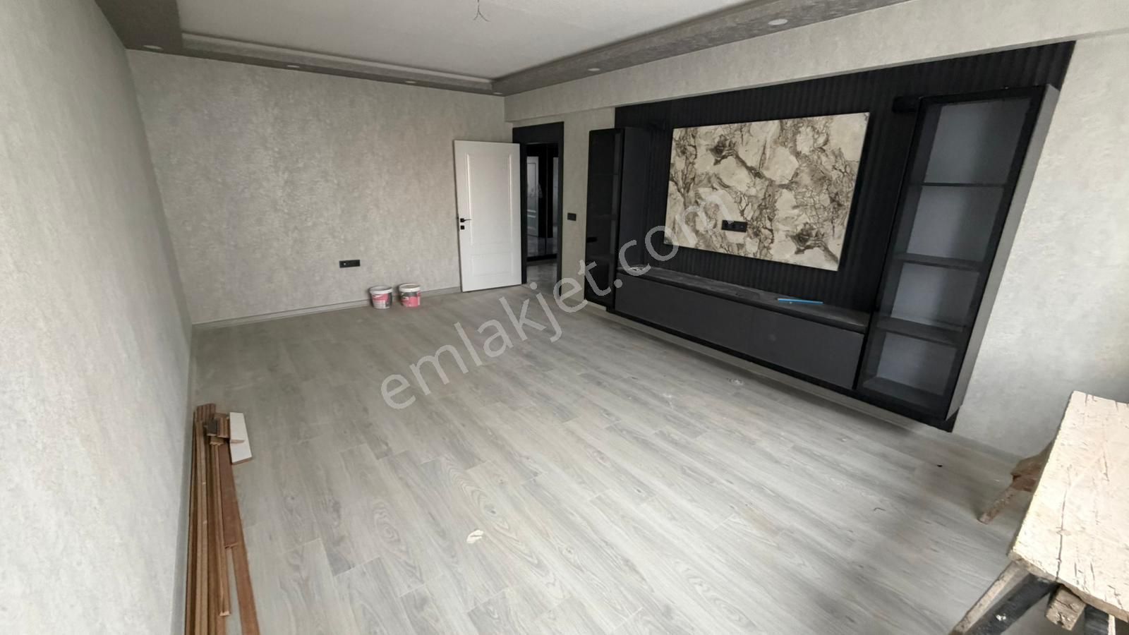 Törekent Mh^de Site İçinde Ara Katta E. Banyolu G. Odalı Lüx Yapılı Sıfır 3+1 Daire! - Görsel 6